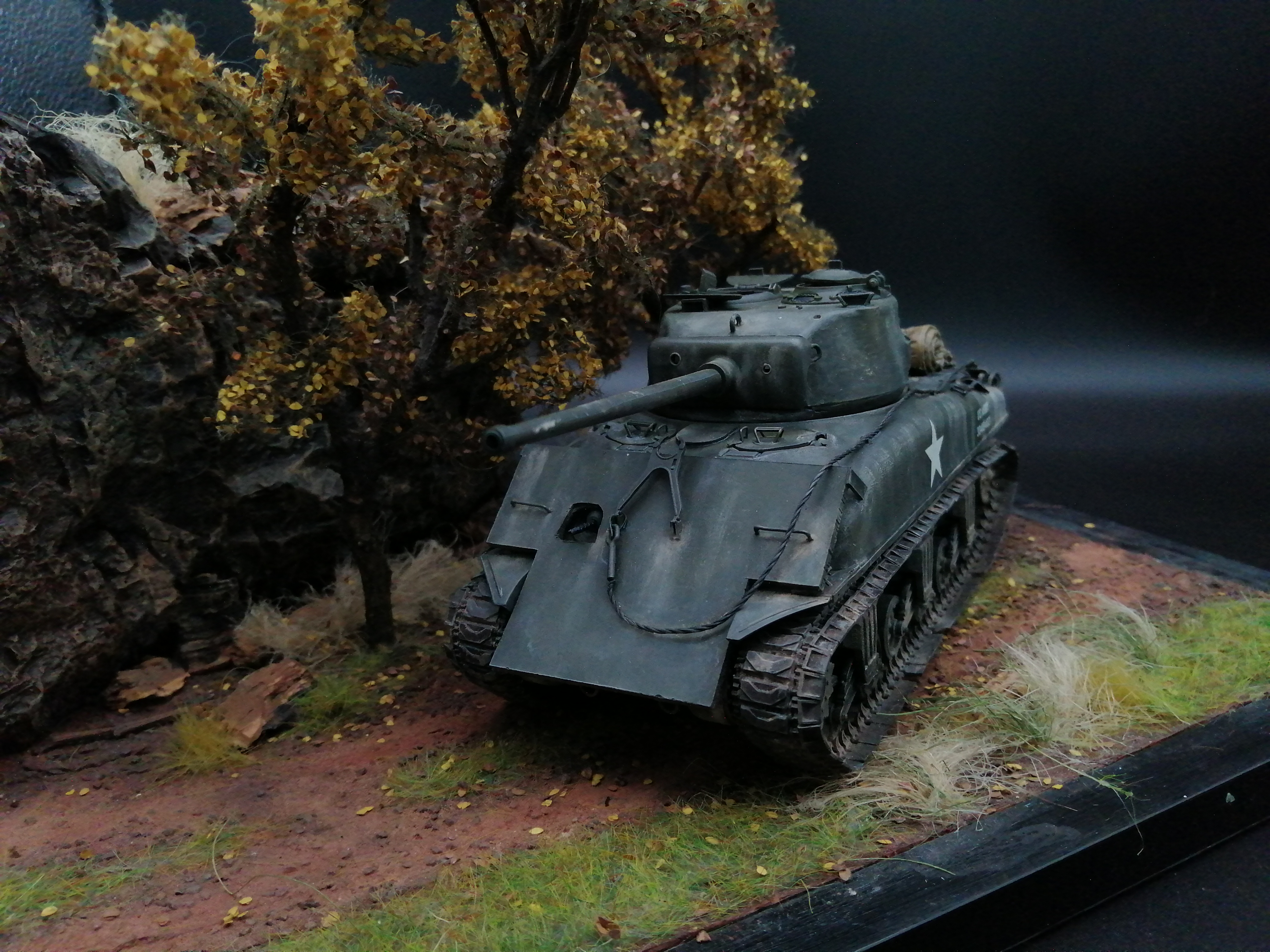 (Pre-Order) Tamiya  U.S. Sherman M4A1 1:35, Built & Painted conversion