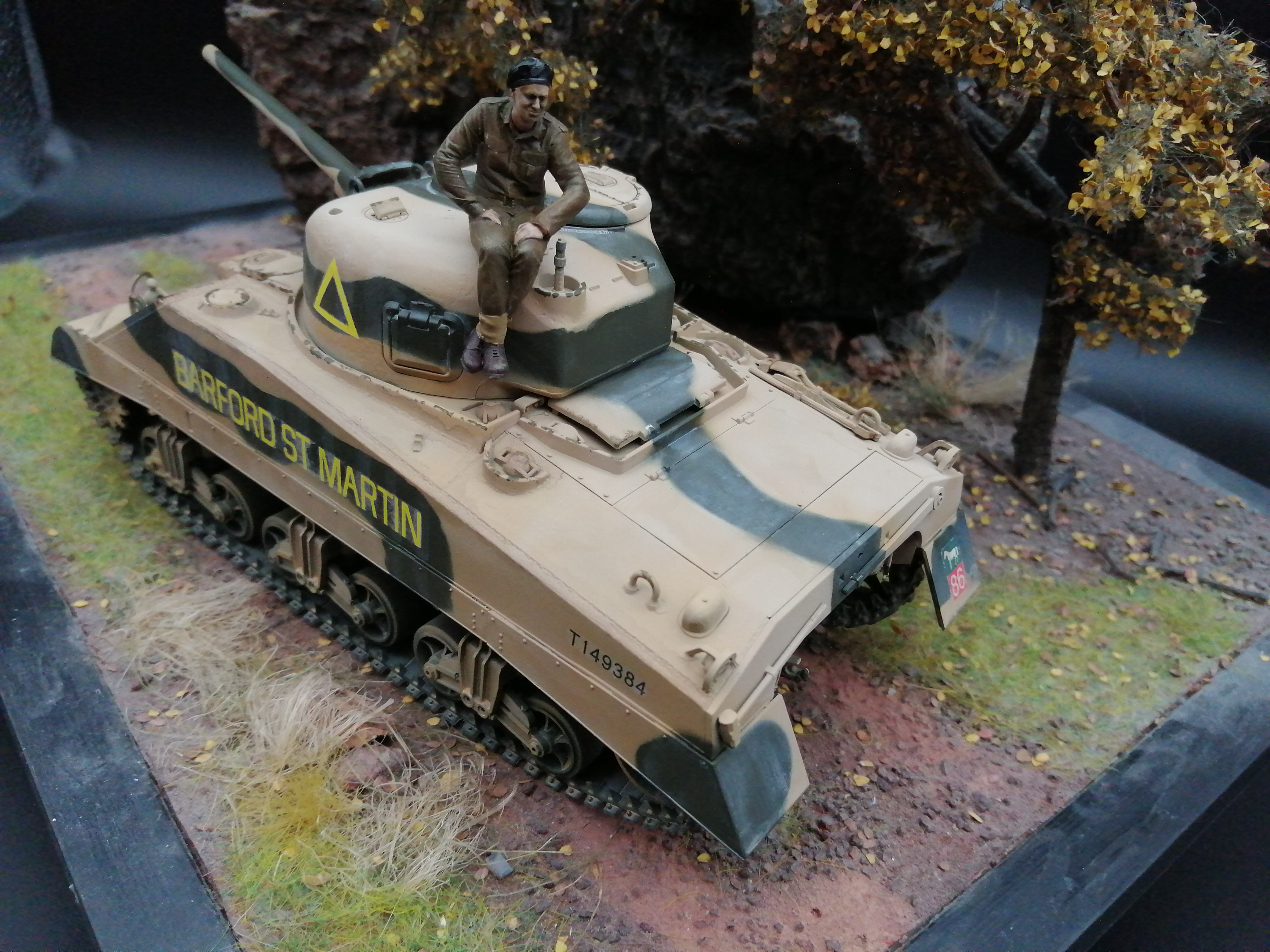 (Pre-Order) Tamiya U.S tank. Sherman M4 1:35, Built & Painted Desert variant