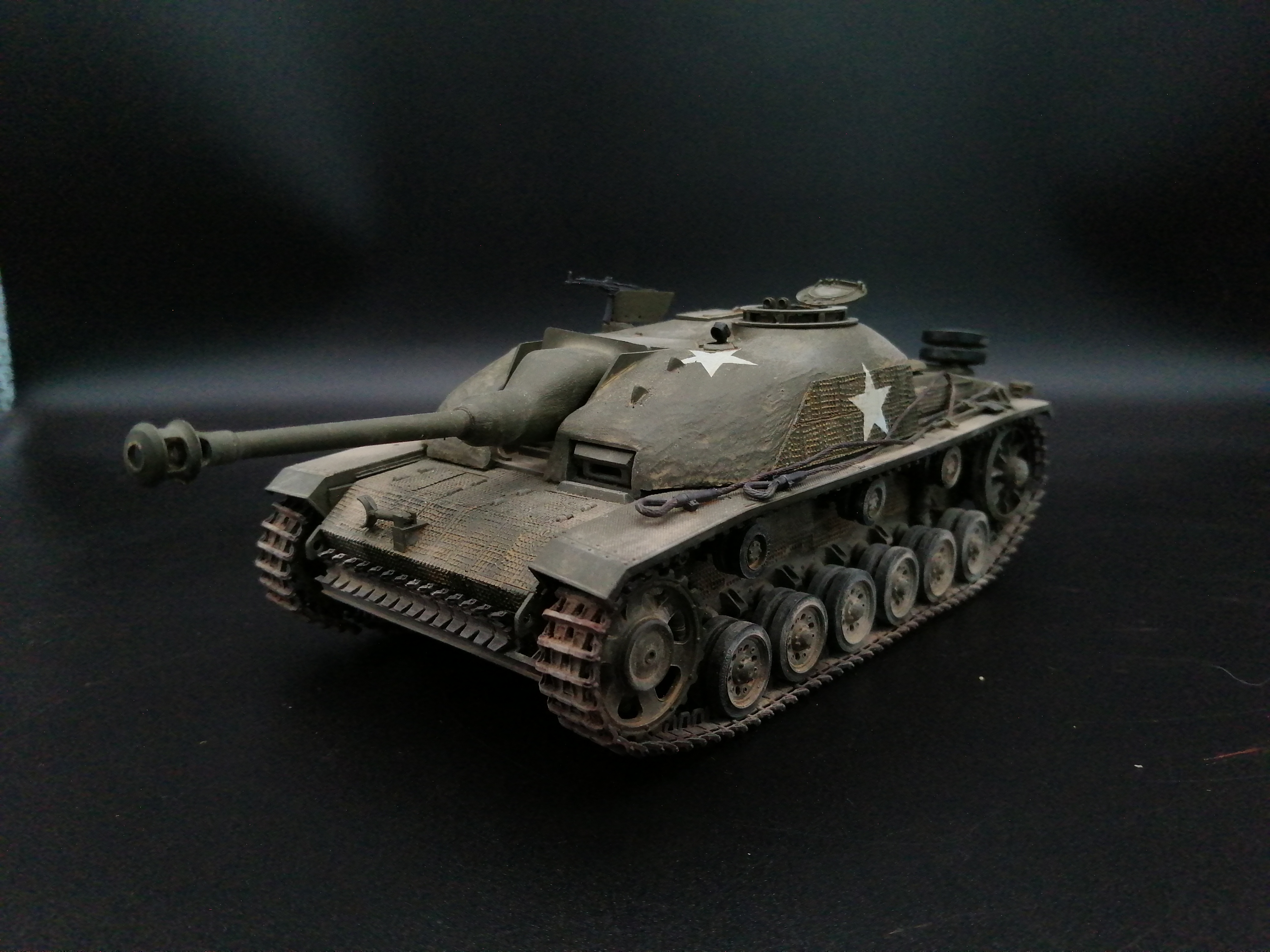 (Pre-Order) TAKOM STUG III AUSF.G 1:35, Built & Painted conversion