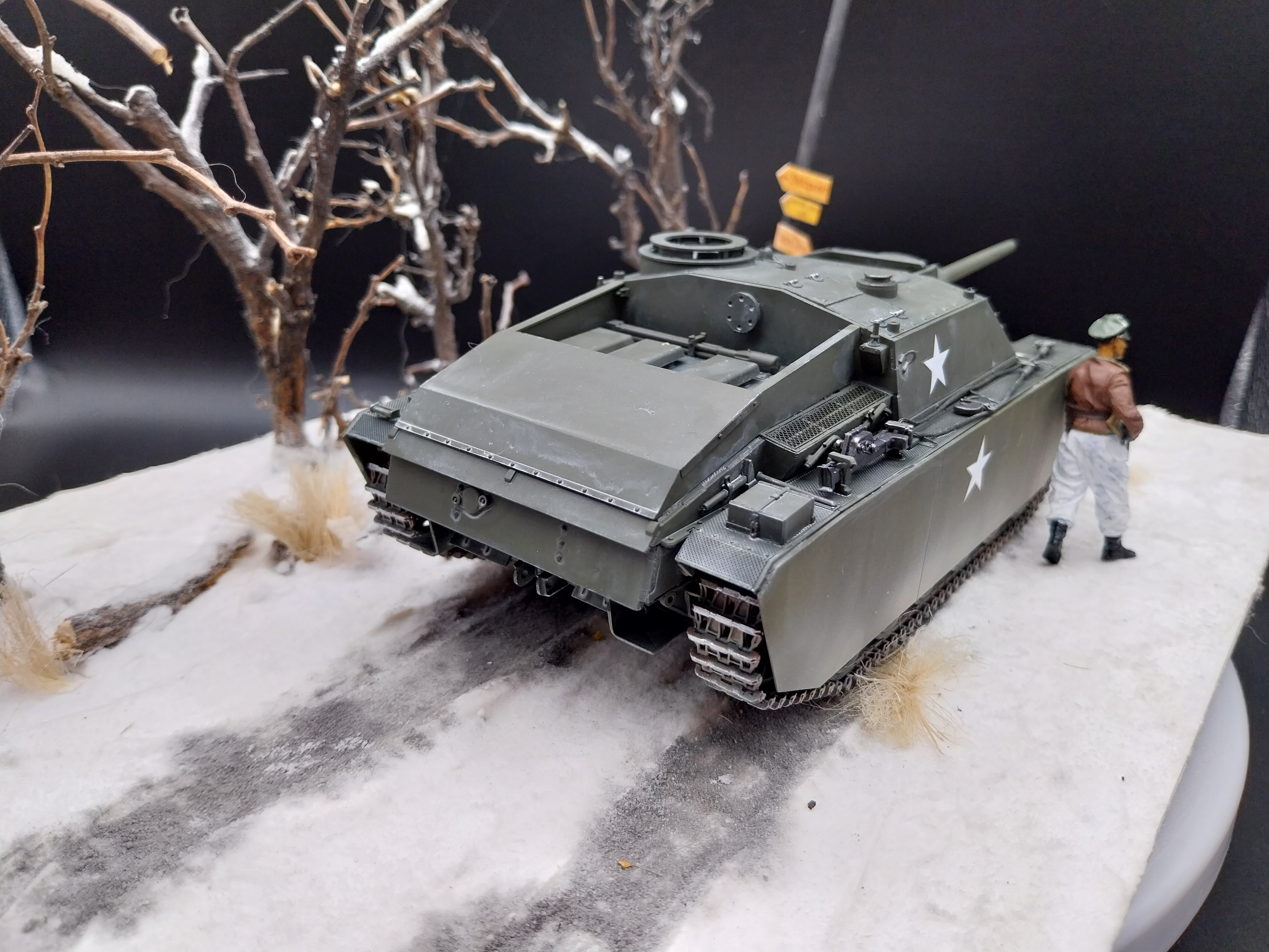 (Pre-Order)Takom 8007 Ersatz M7, German army, 1:35 Built & Painted
