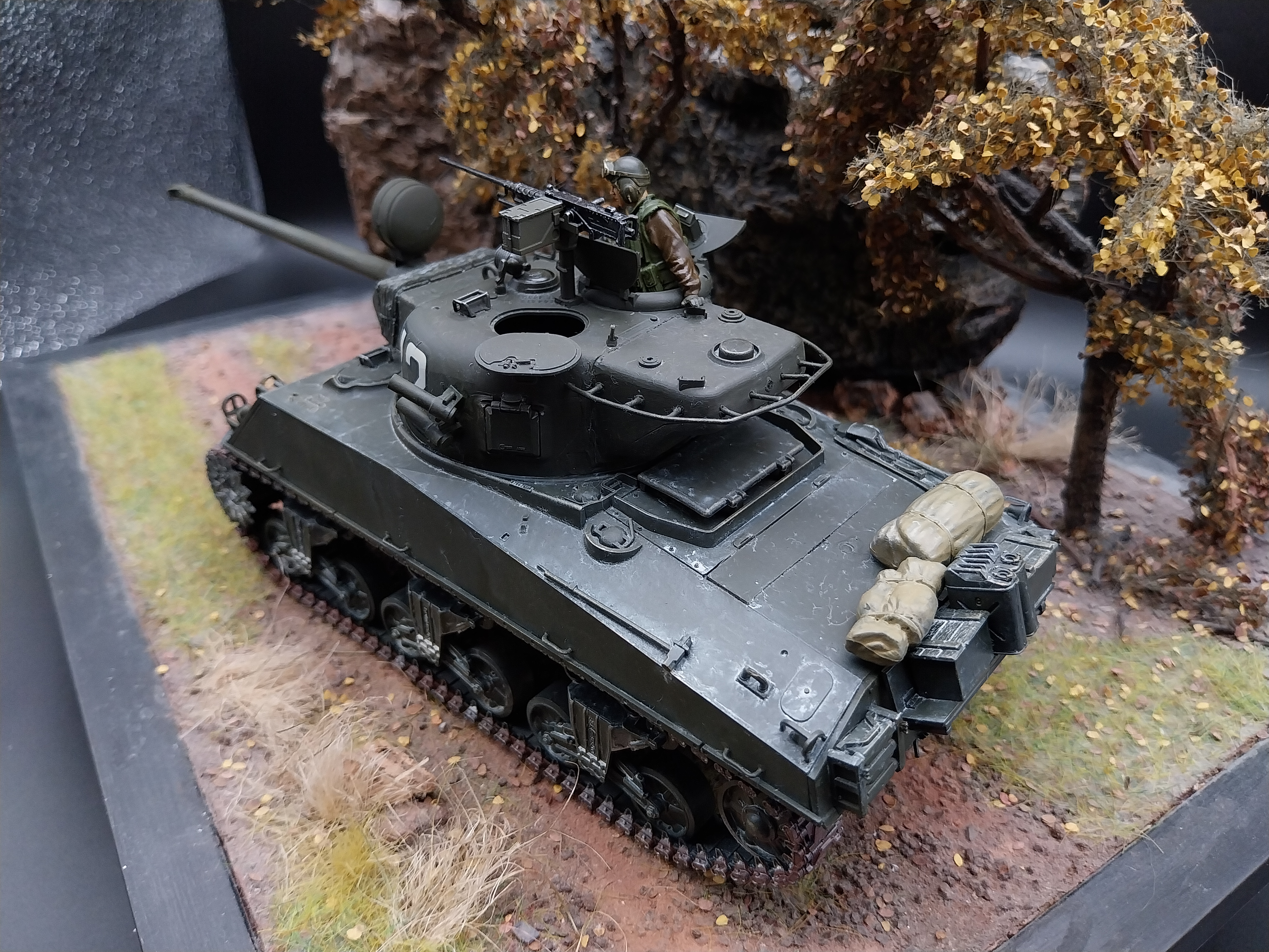 Dragon 3528 M-50 SUPER SHERMAN early version 1:35 Built & Painted