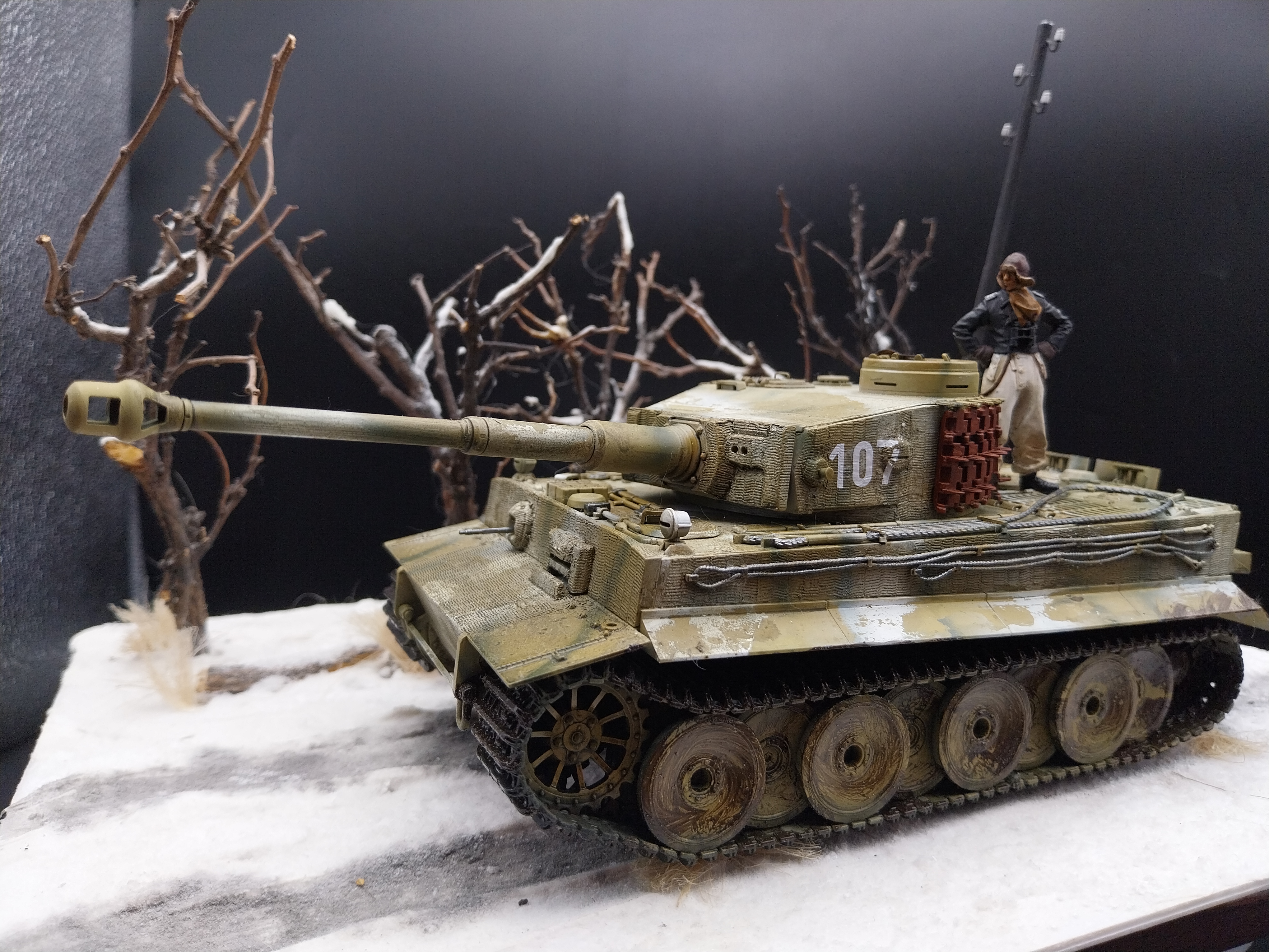 Tiger I Ausf. E German Heavy Tank Zvezda 3646 1:35 Built & Painted