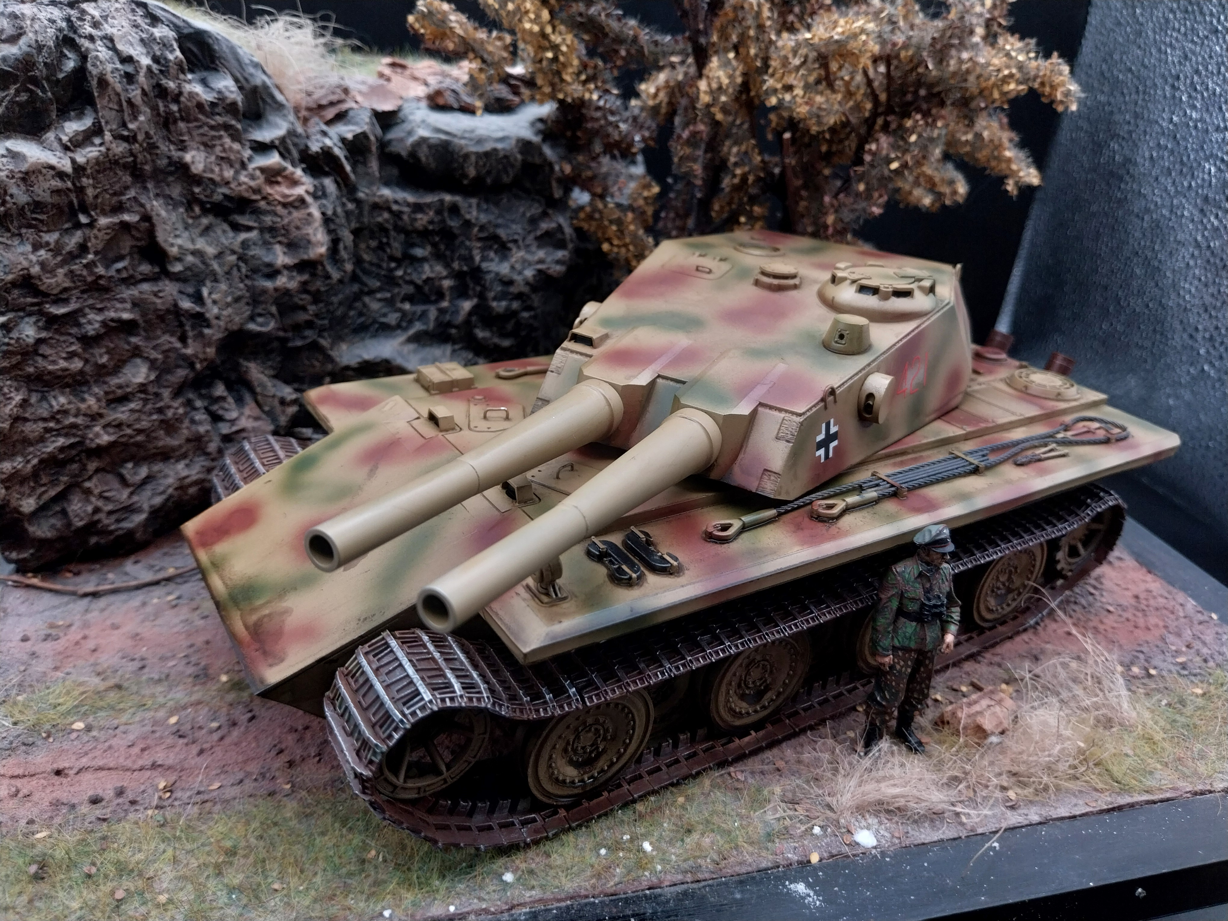 1/35 Fist of war WWII German E-60 heavy tank built and painted