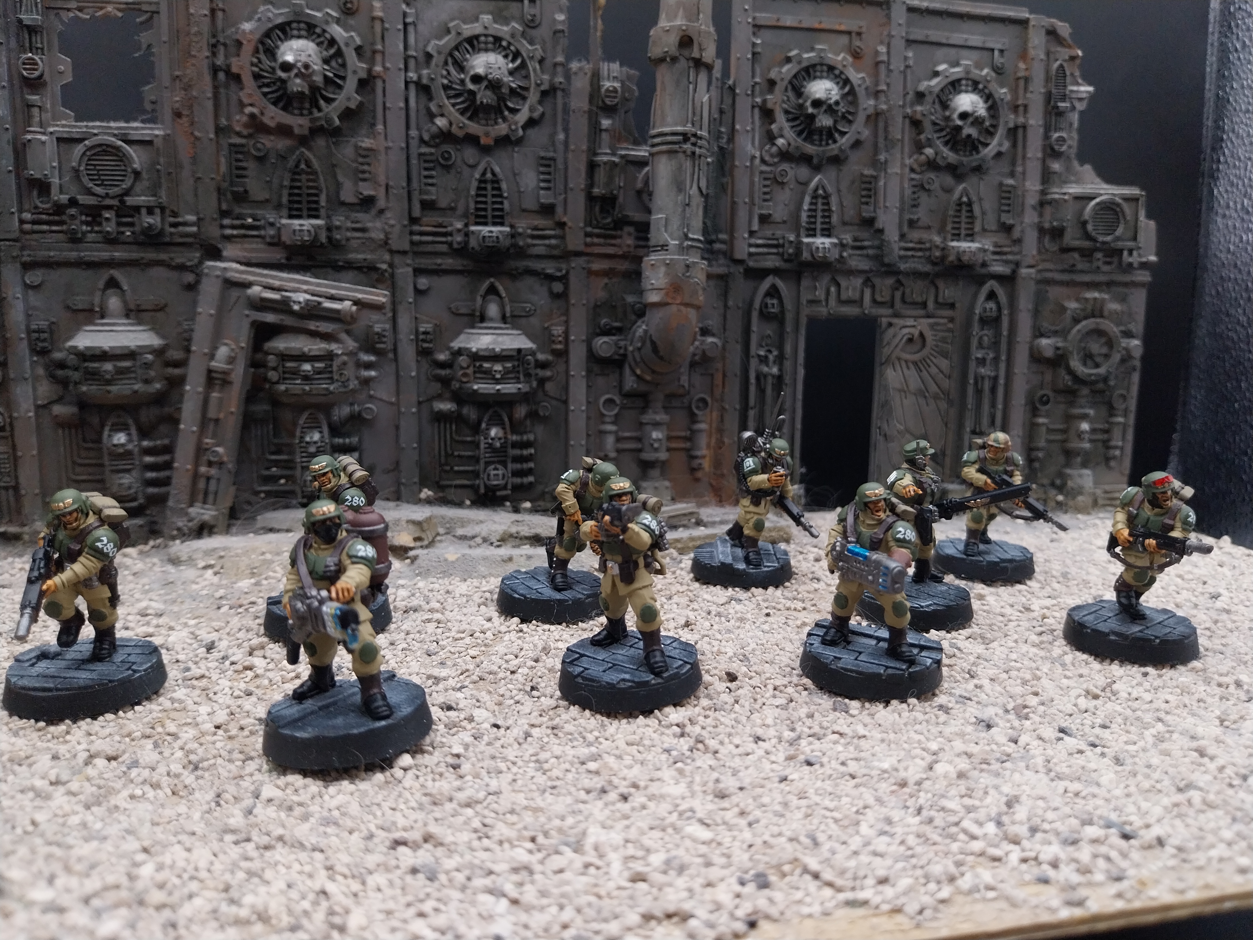 warhammer 40k Cadian Shock Troops Squad 10x models Built & Painted