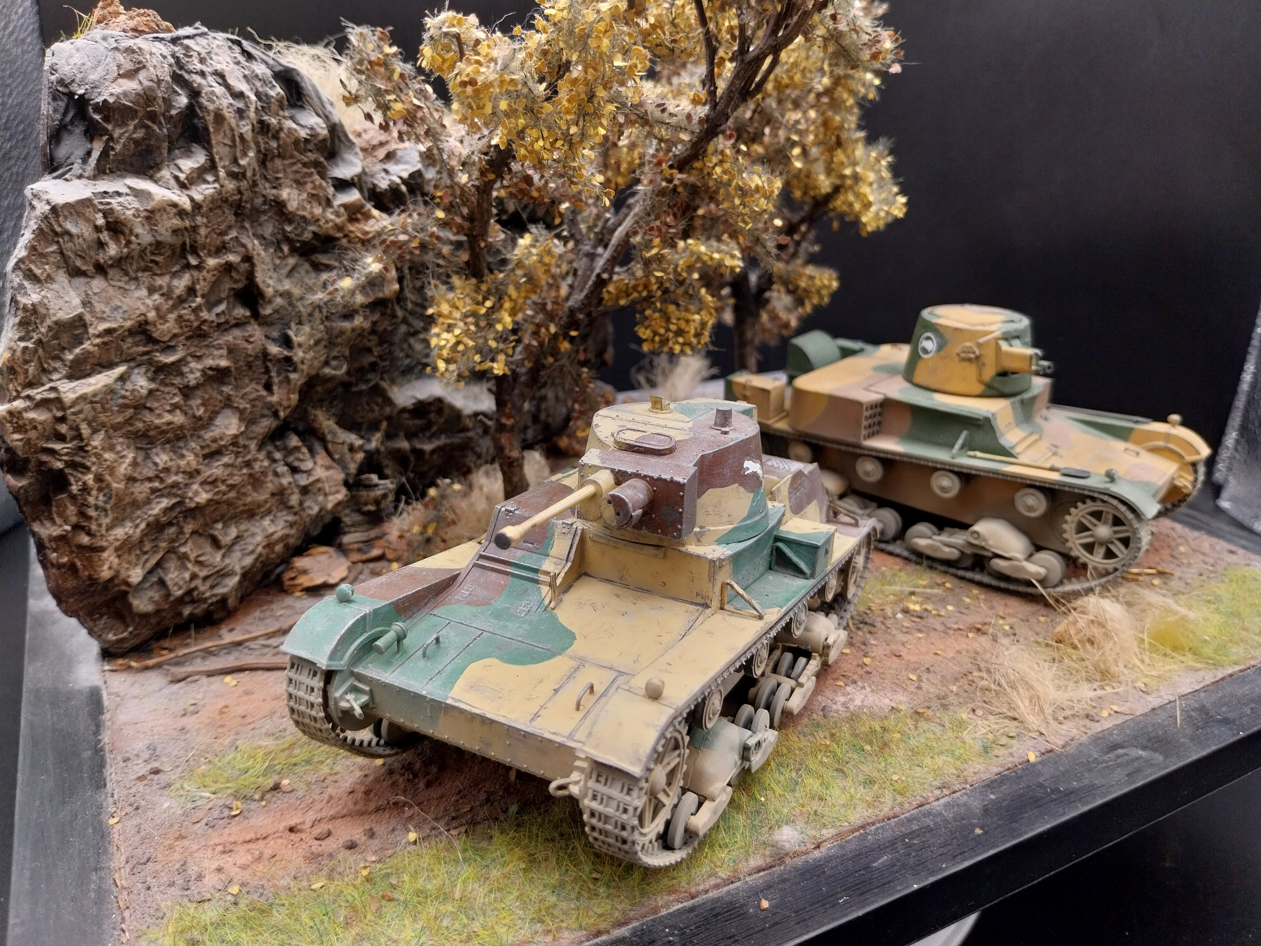 Mirage Hobby 35304 and 35301 7TP Vickers E Mk. Light Tank 1:35 Built & Painted