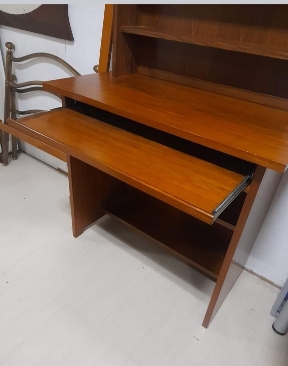 SCRIVANIA CON LIBRERIA