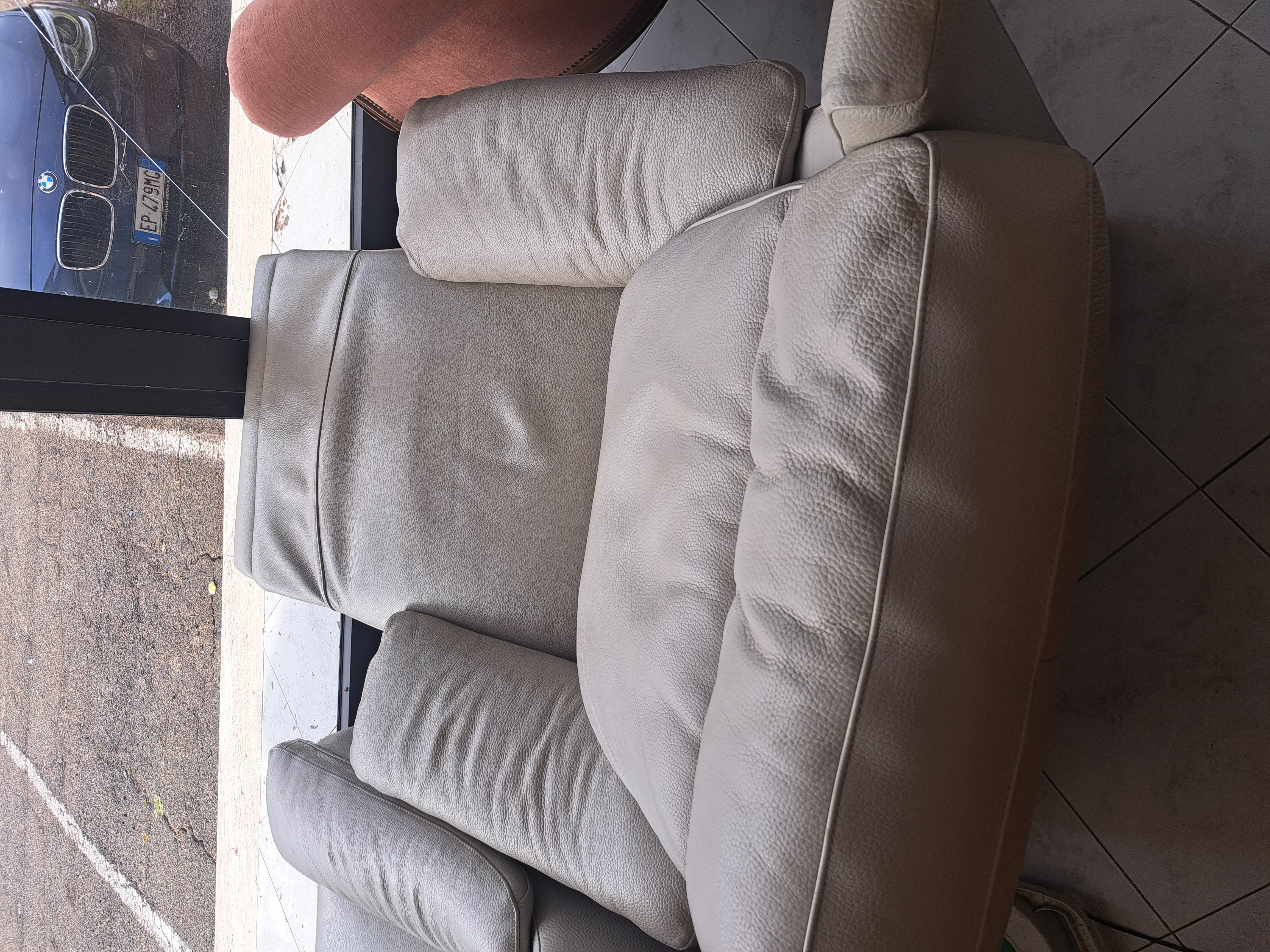 Poltrona in pelle MOTORIZZATA