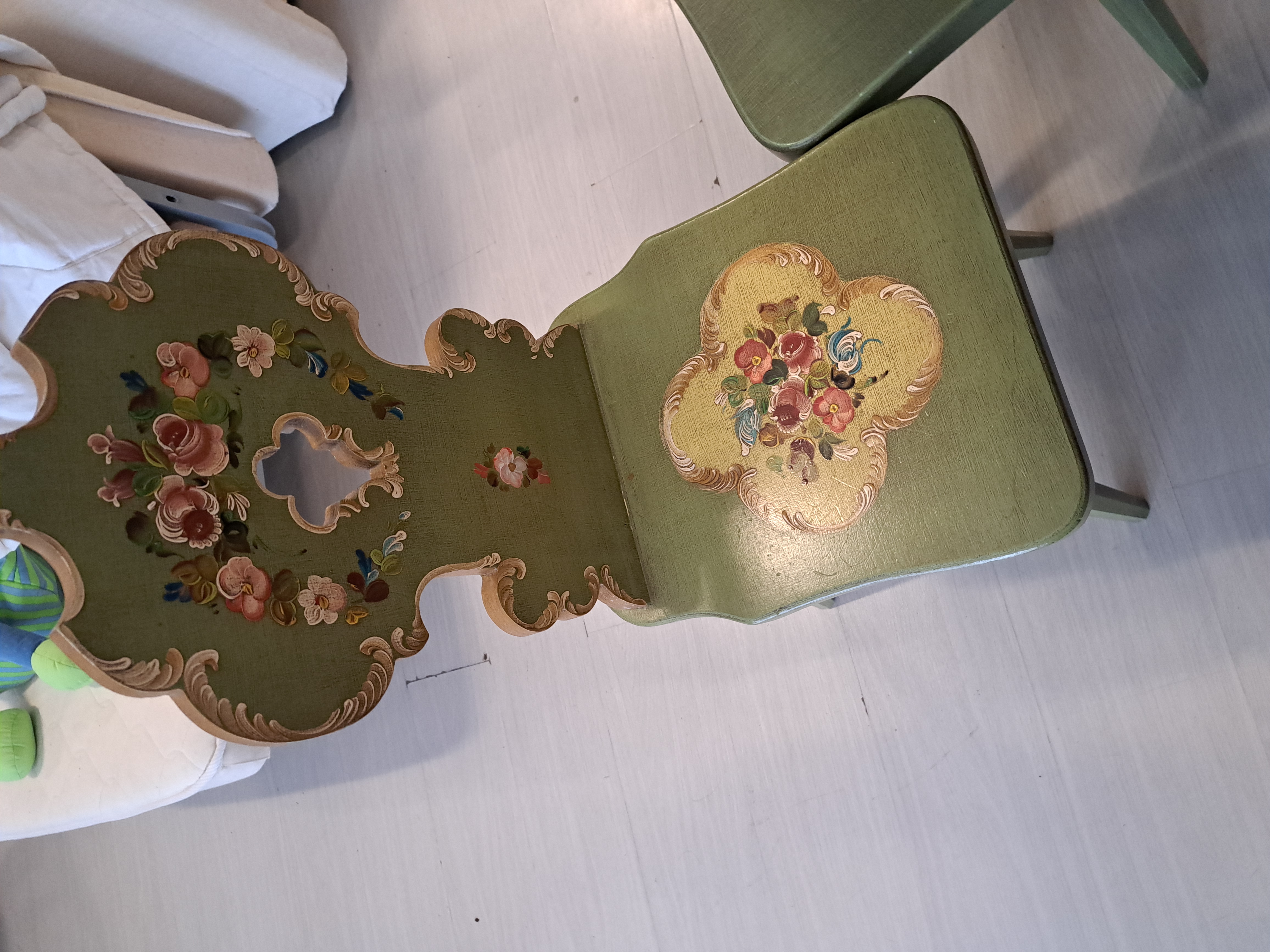 Sedia tirolese dipinta a mano