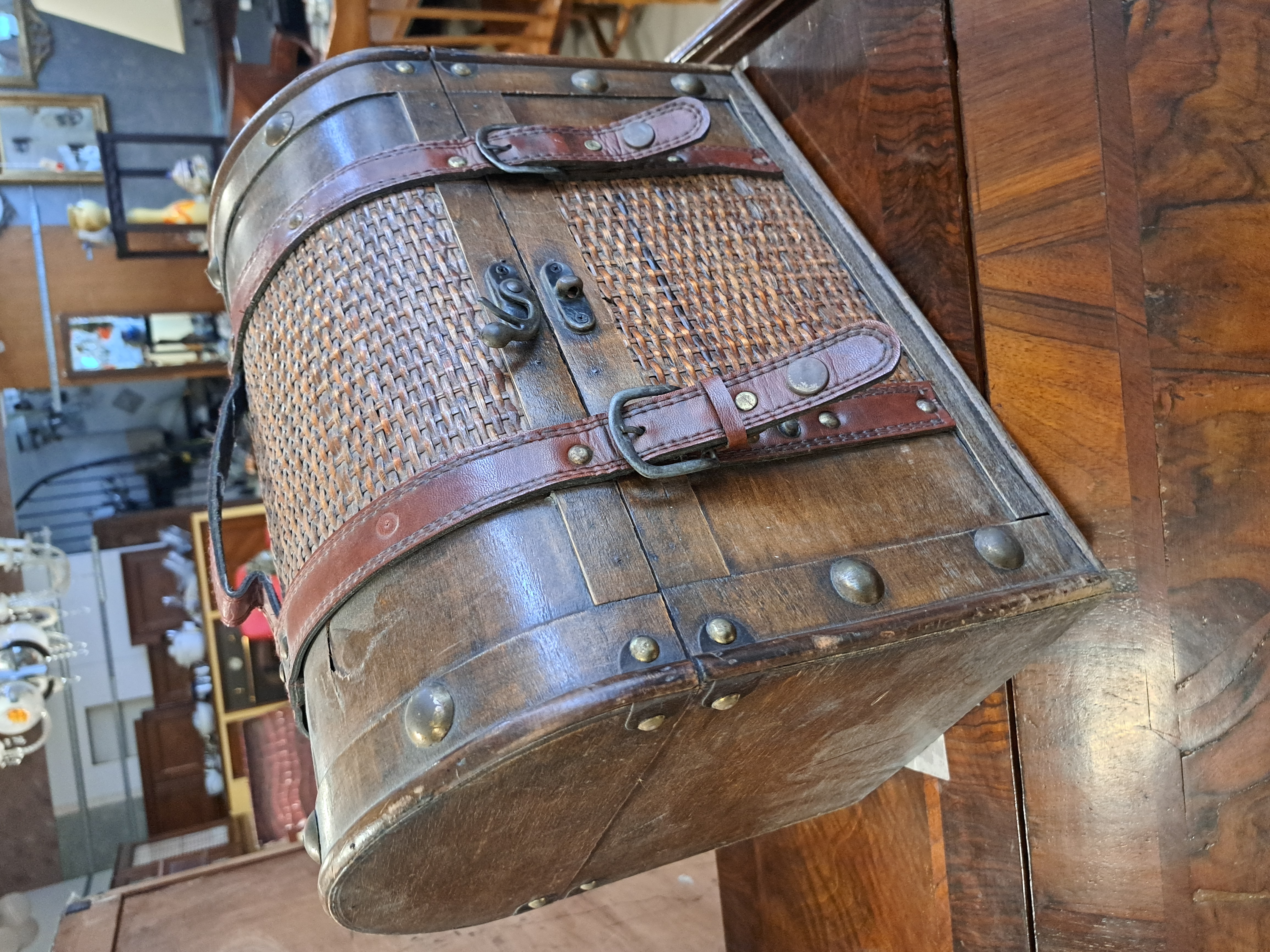 Baule  in Legno e Vimini