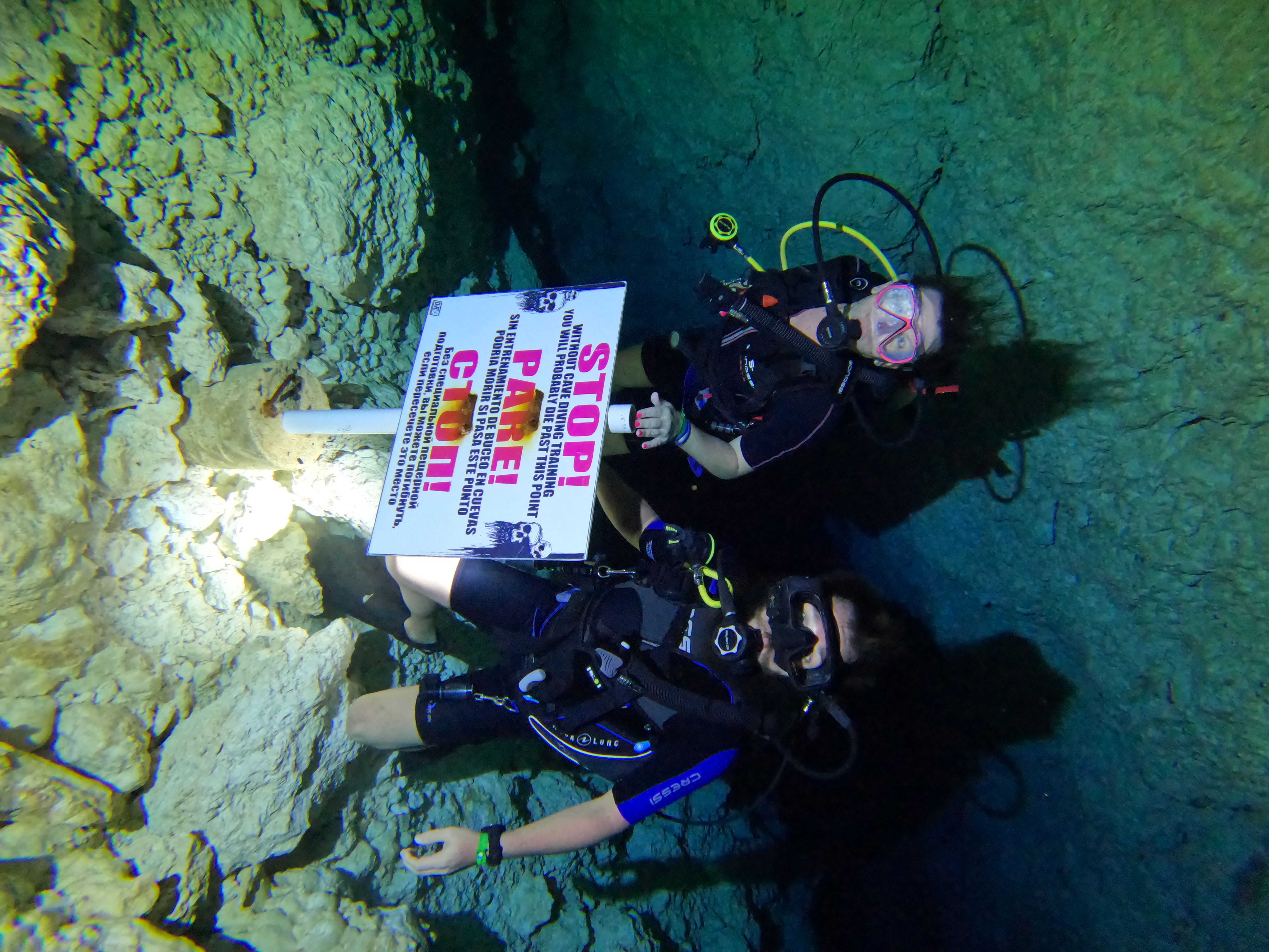 BUCEO EN NAUFRAGIOS Y CAVERNAS