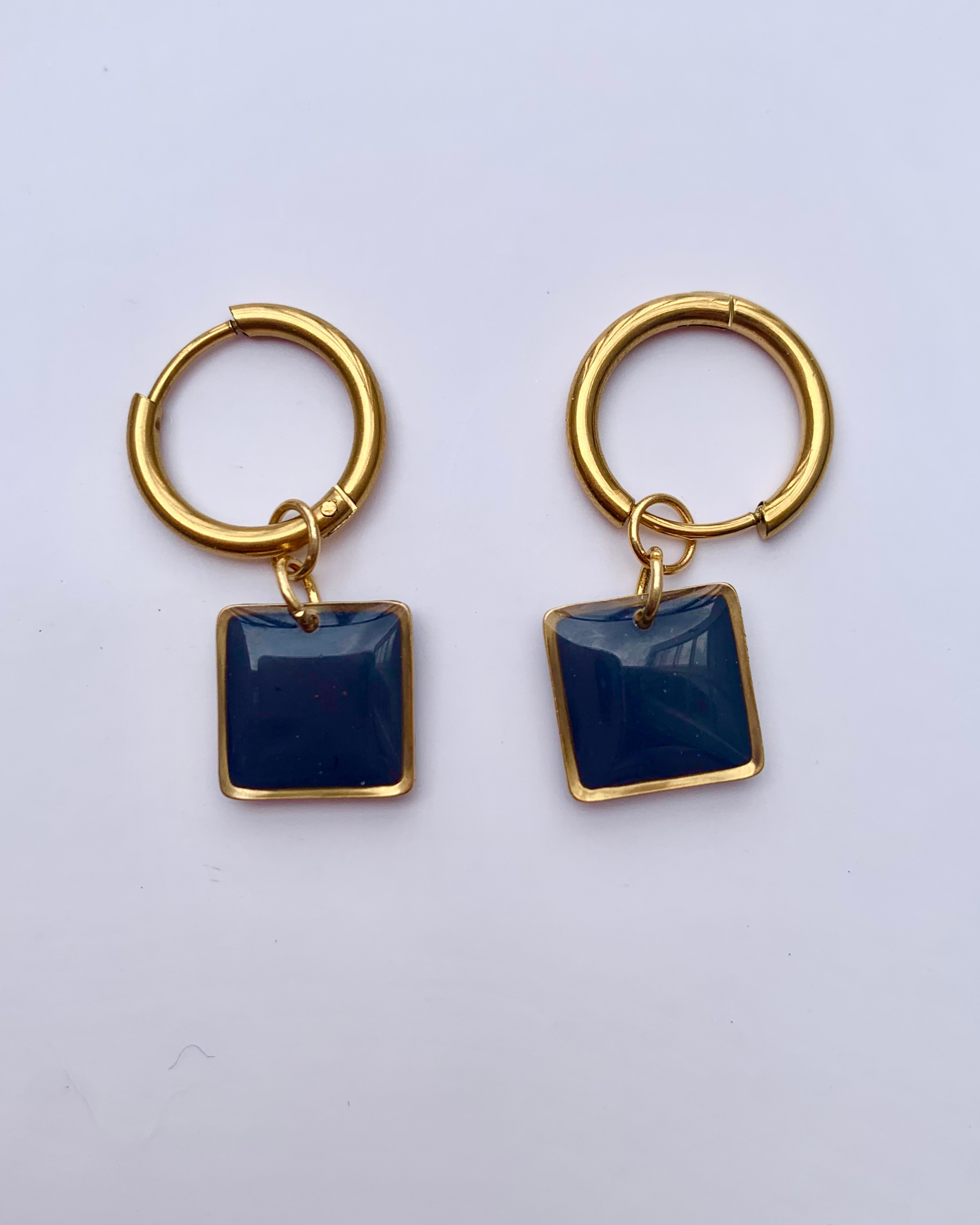 Pendientes de forma cuadrada y gancho desmontable