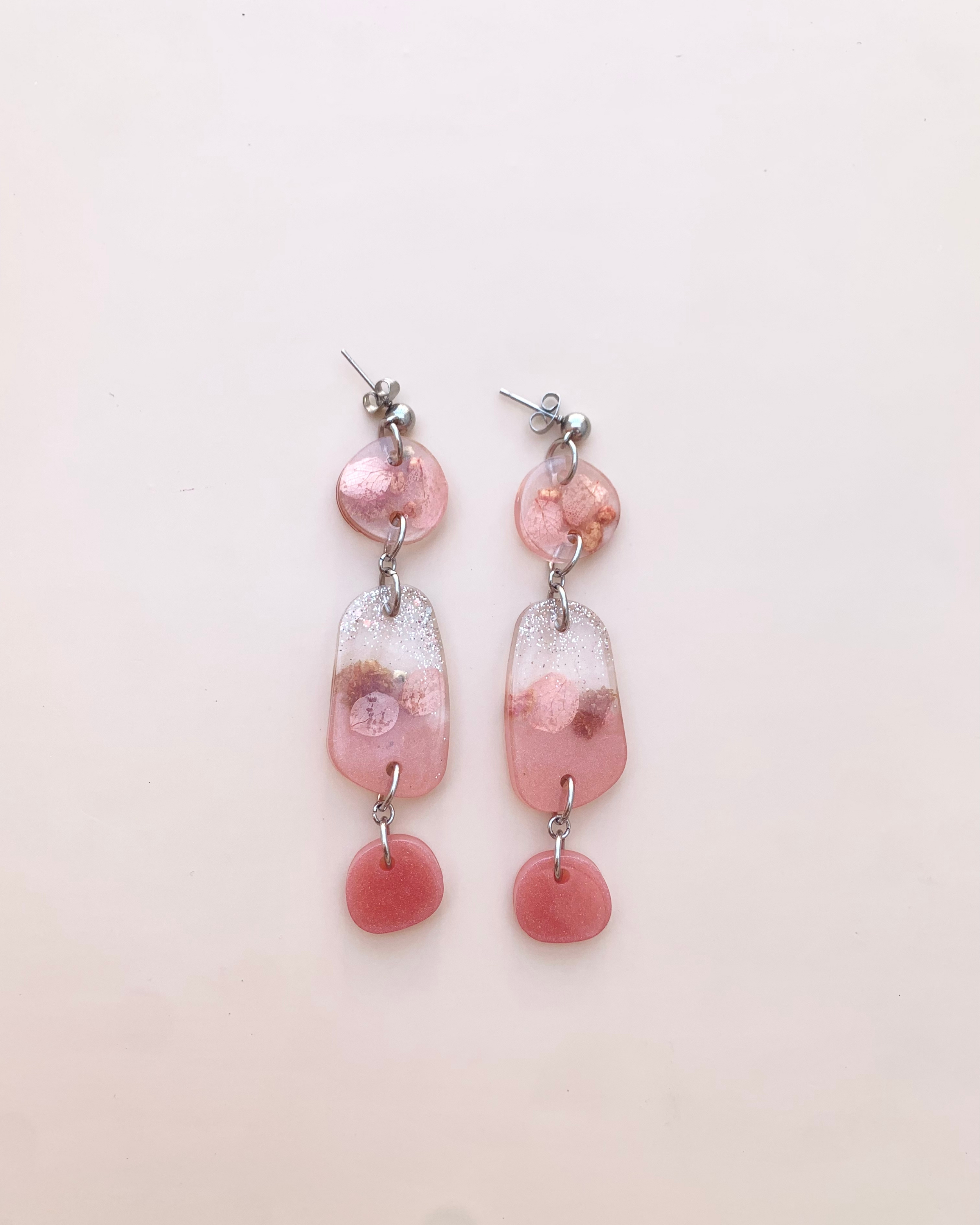 Pendientes de resina con flores