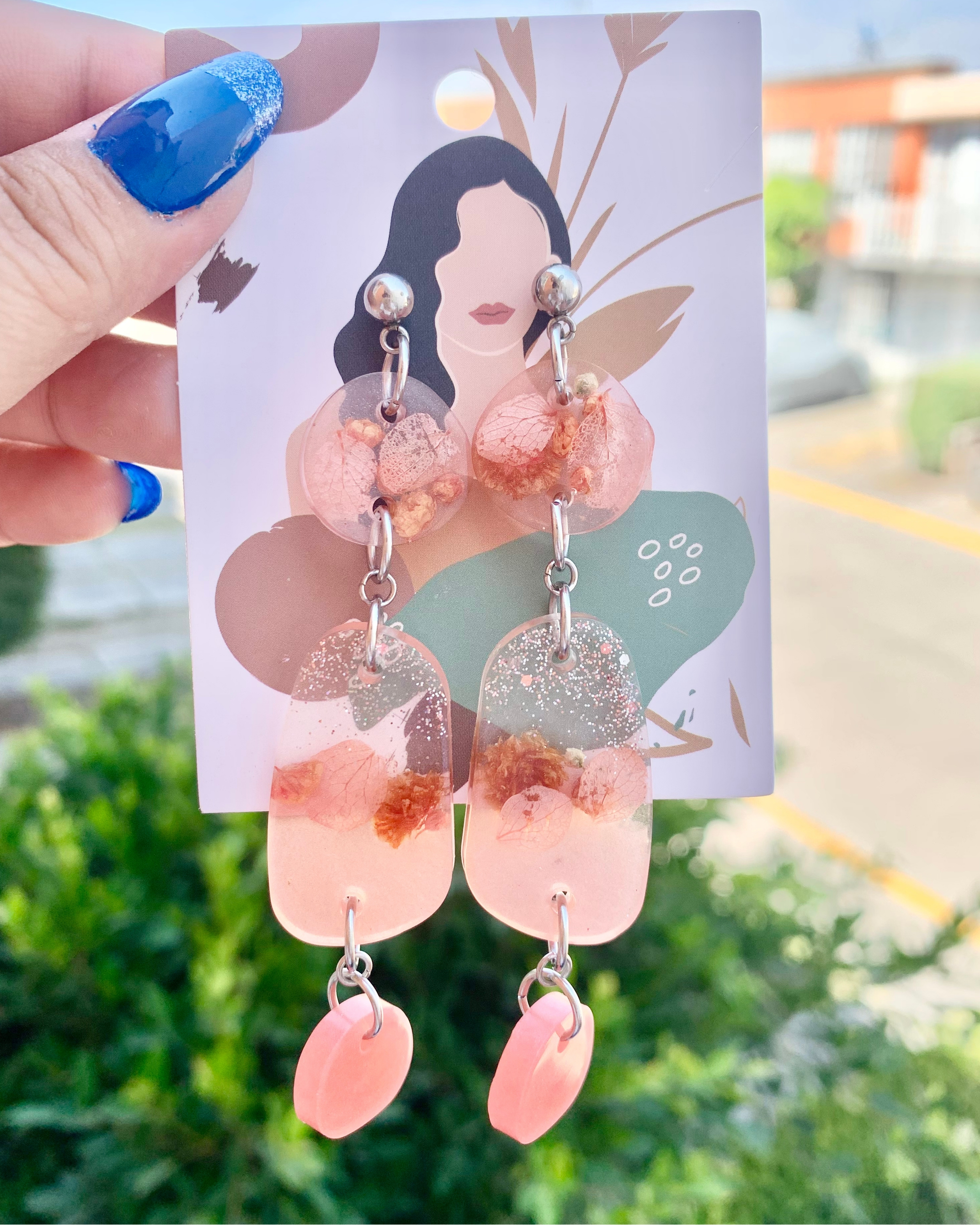 Pendientes de resina con flores