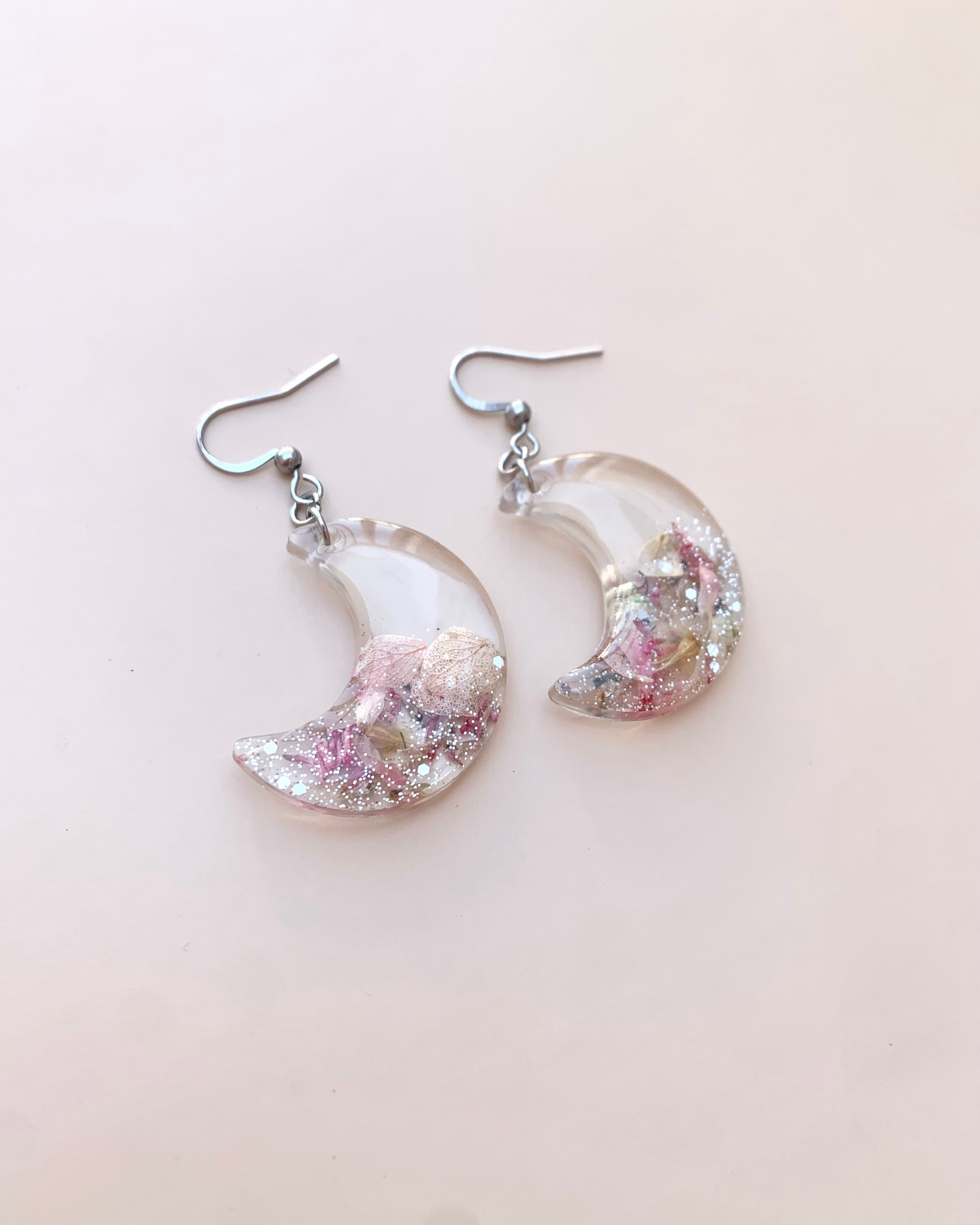 Pendientes de Luna con flor