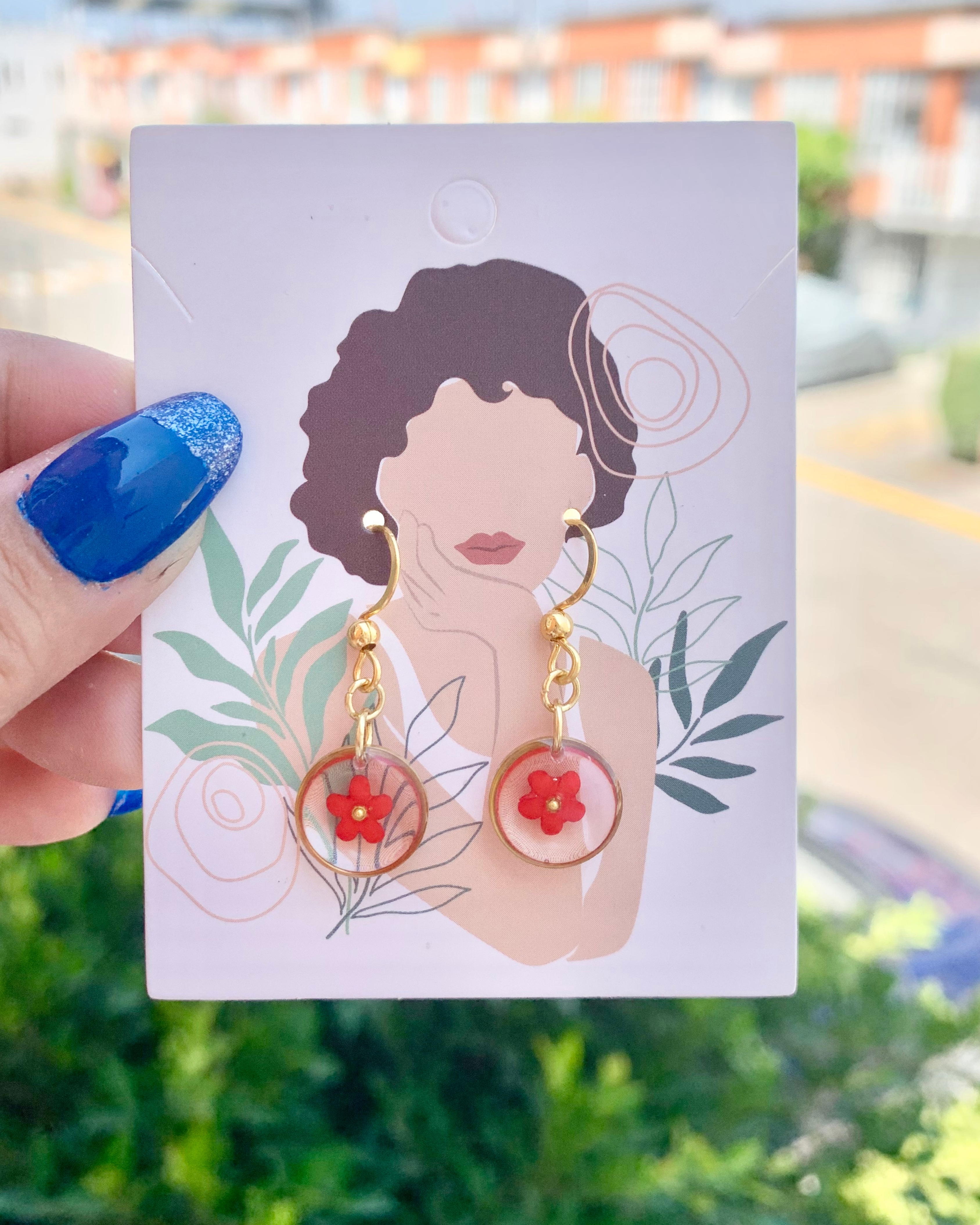 Pendientes con decoración de flores