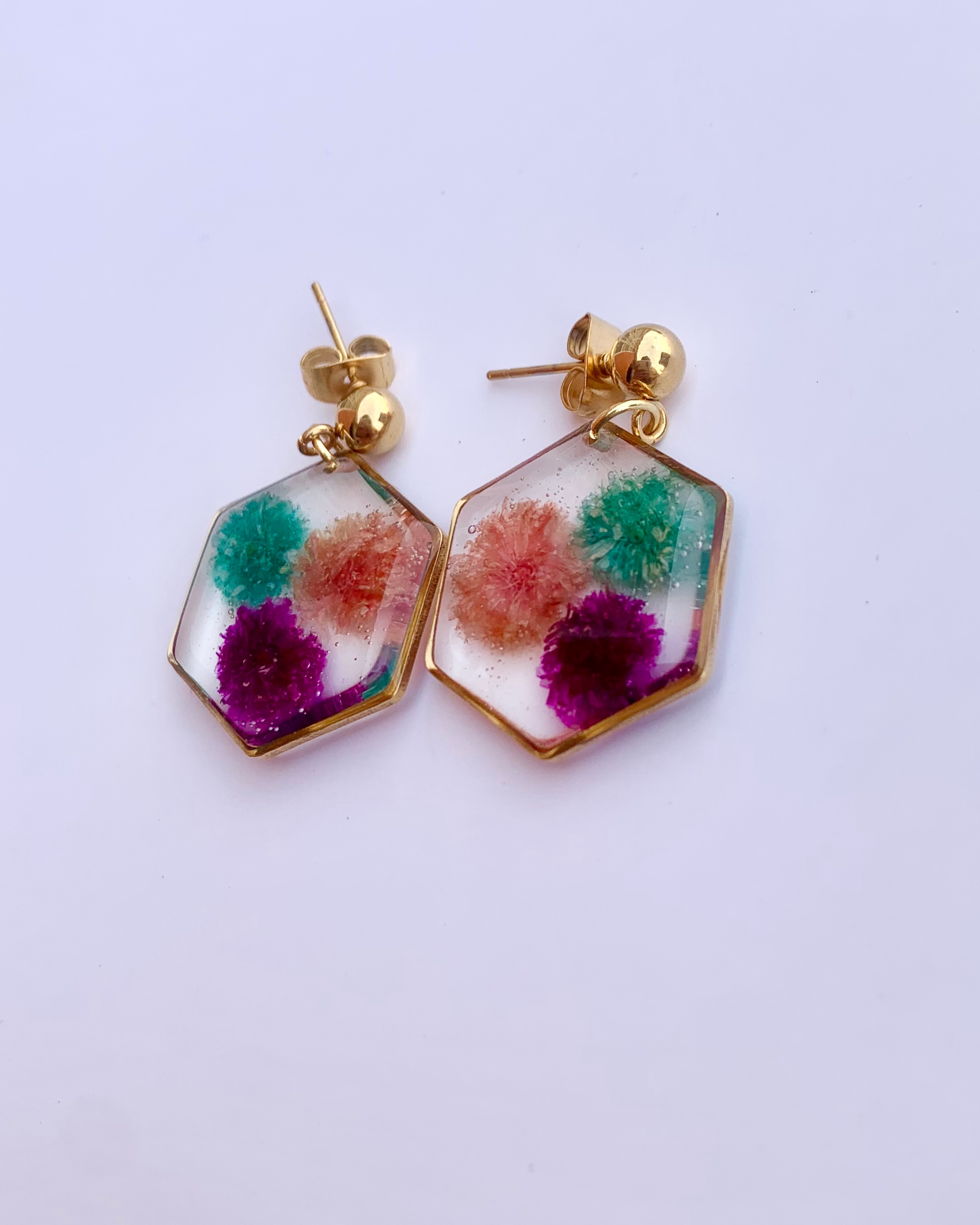 Aretes de flores de tres colores