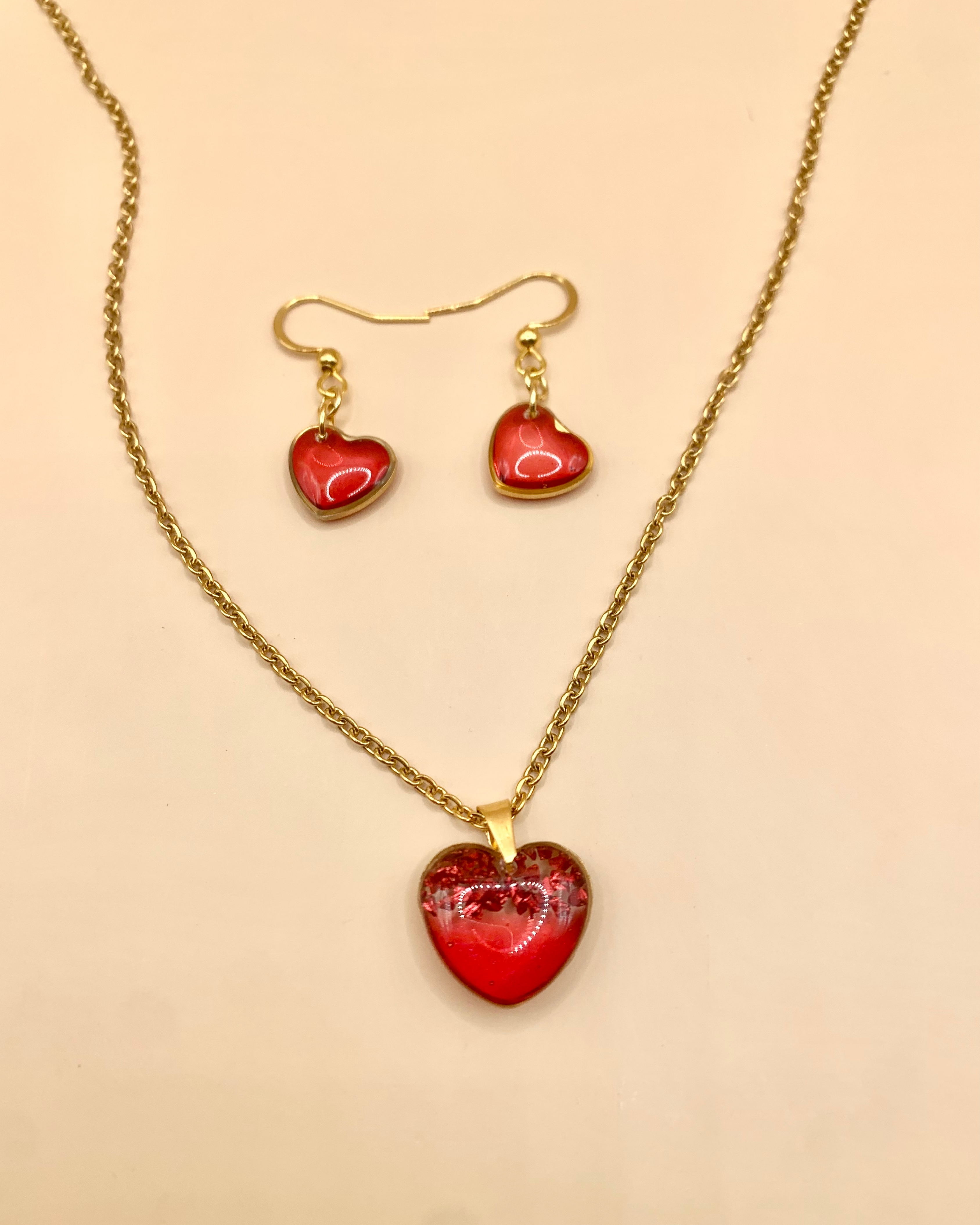 Conjunto de joyería de corazón rojo