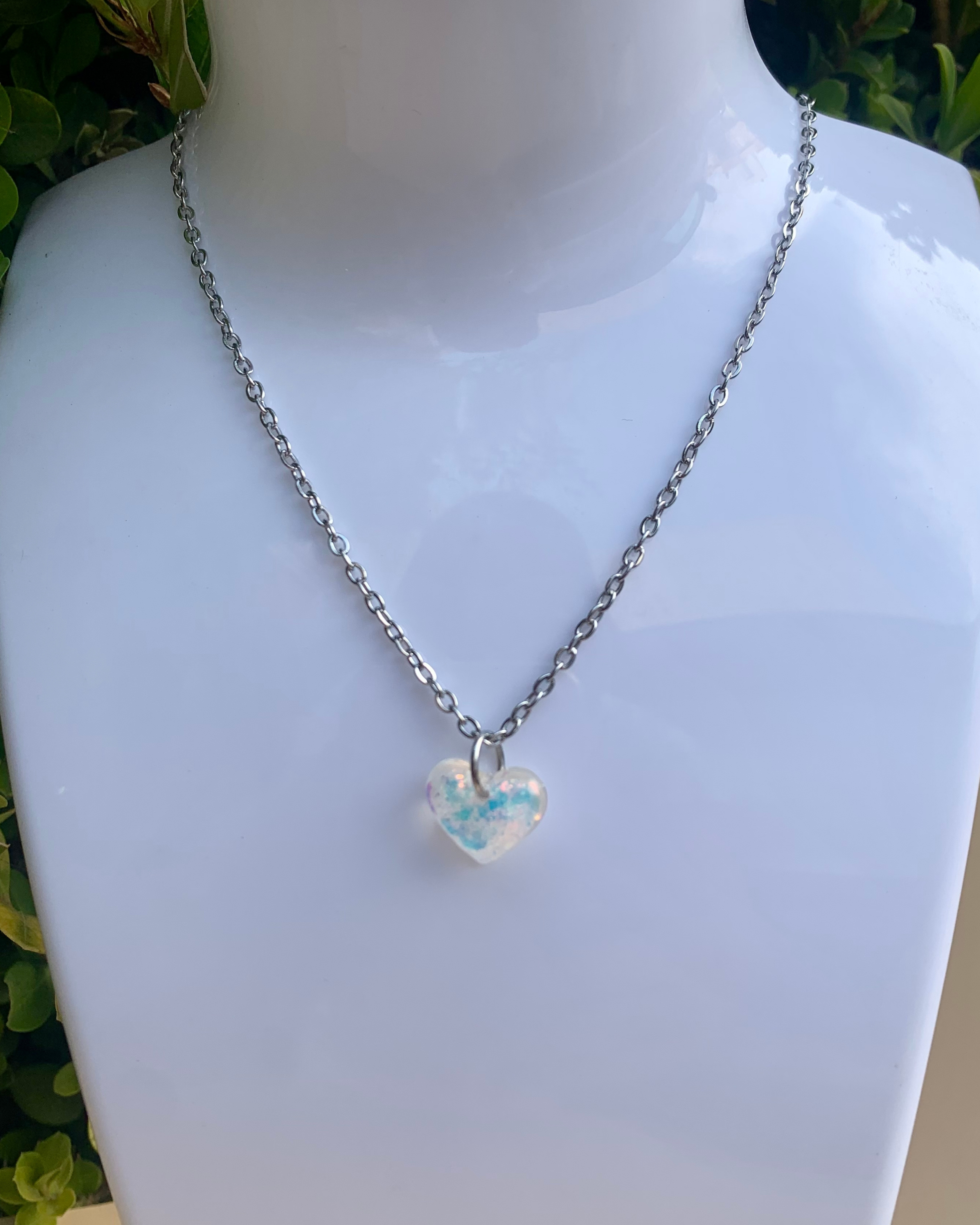 Collar con colgantes de corazón