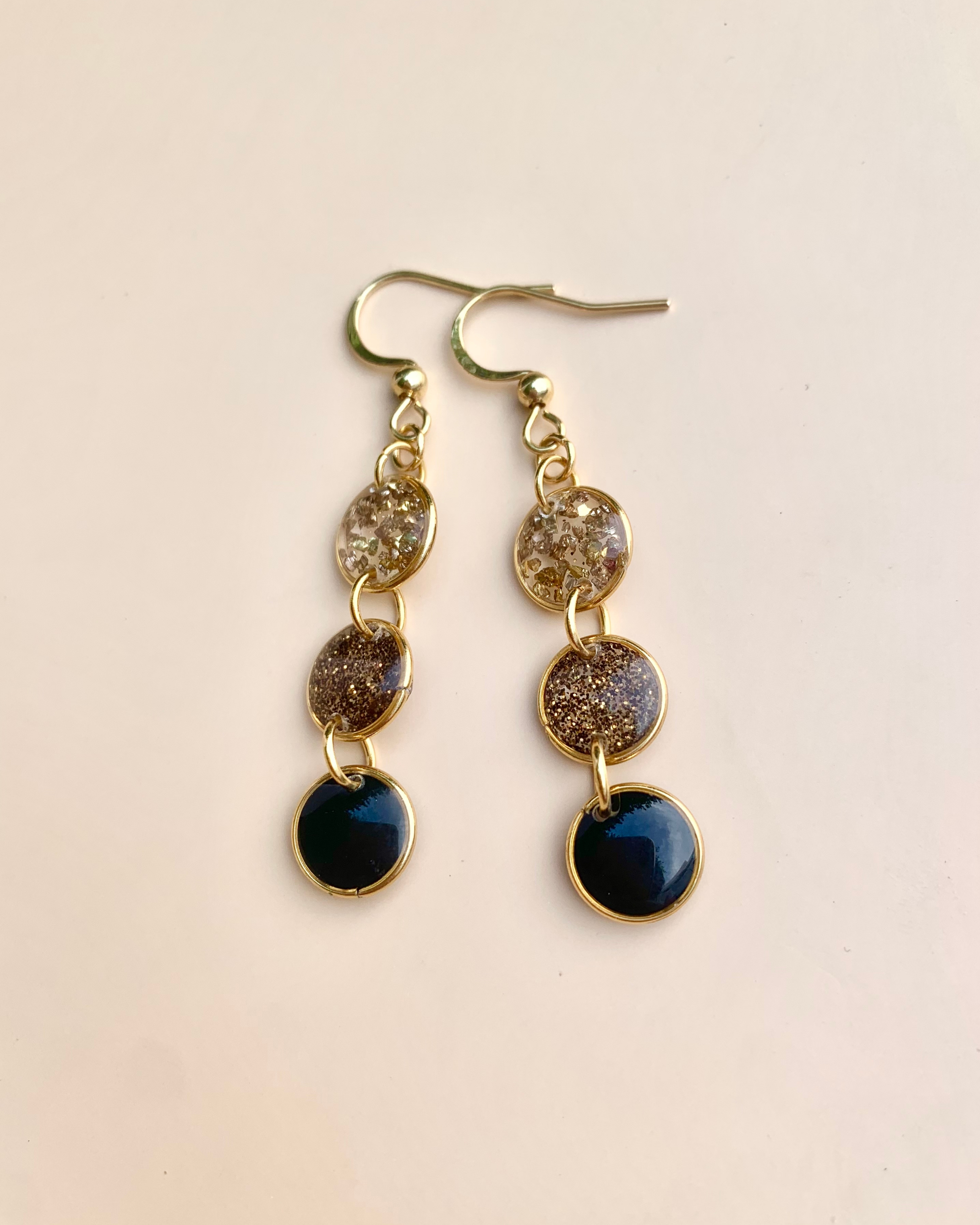 Pendientes de colgante en tonos negros