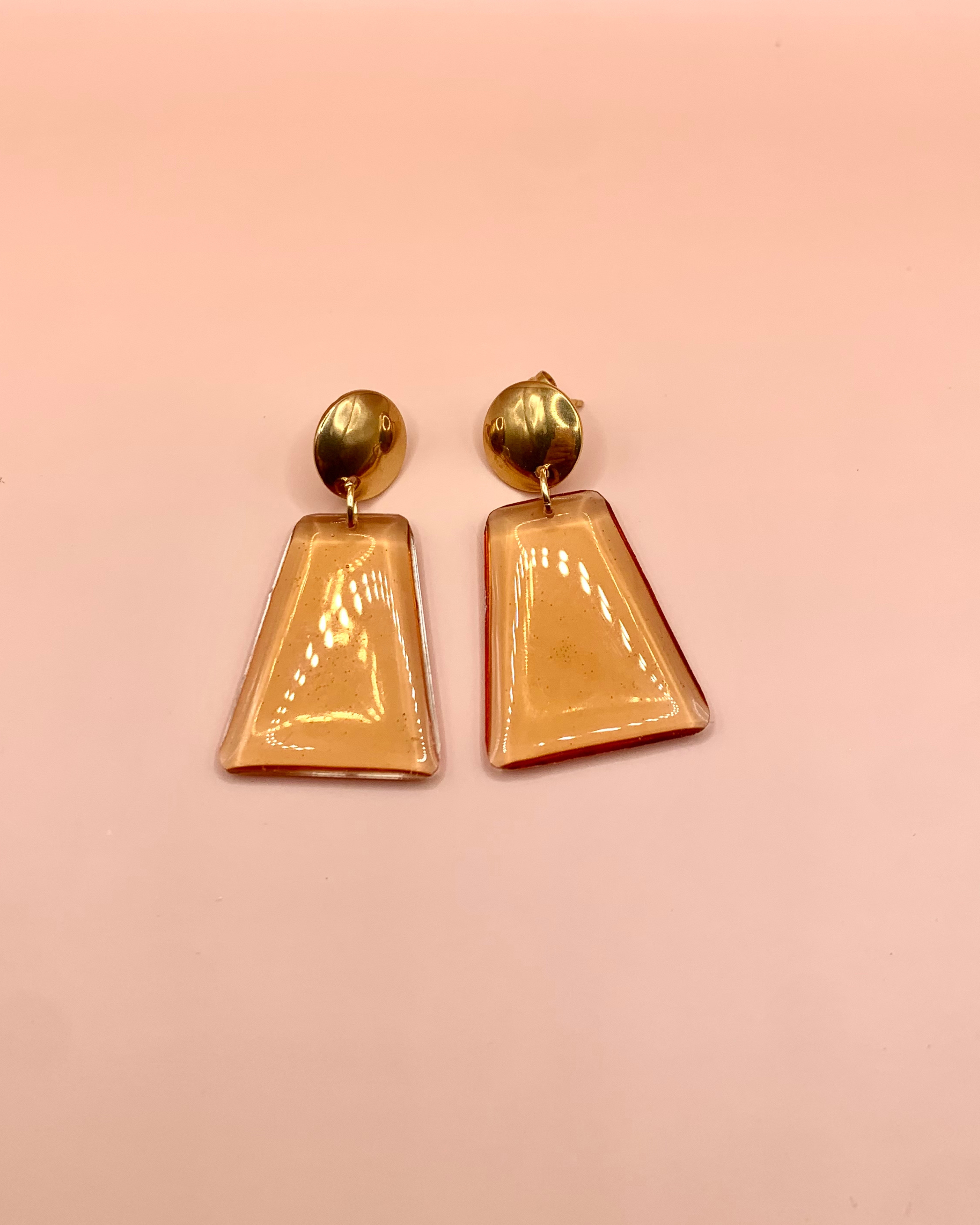 Pendientes geométricos dorados (color personalizable)