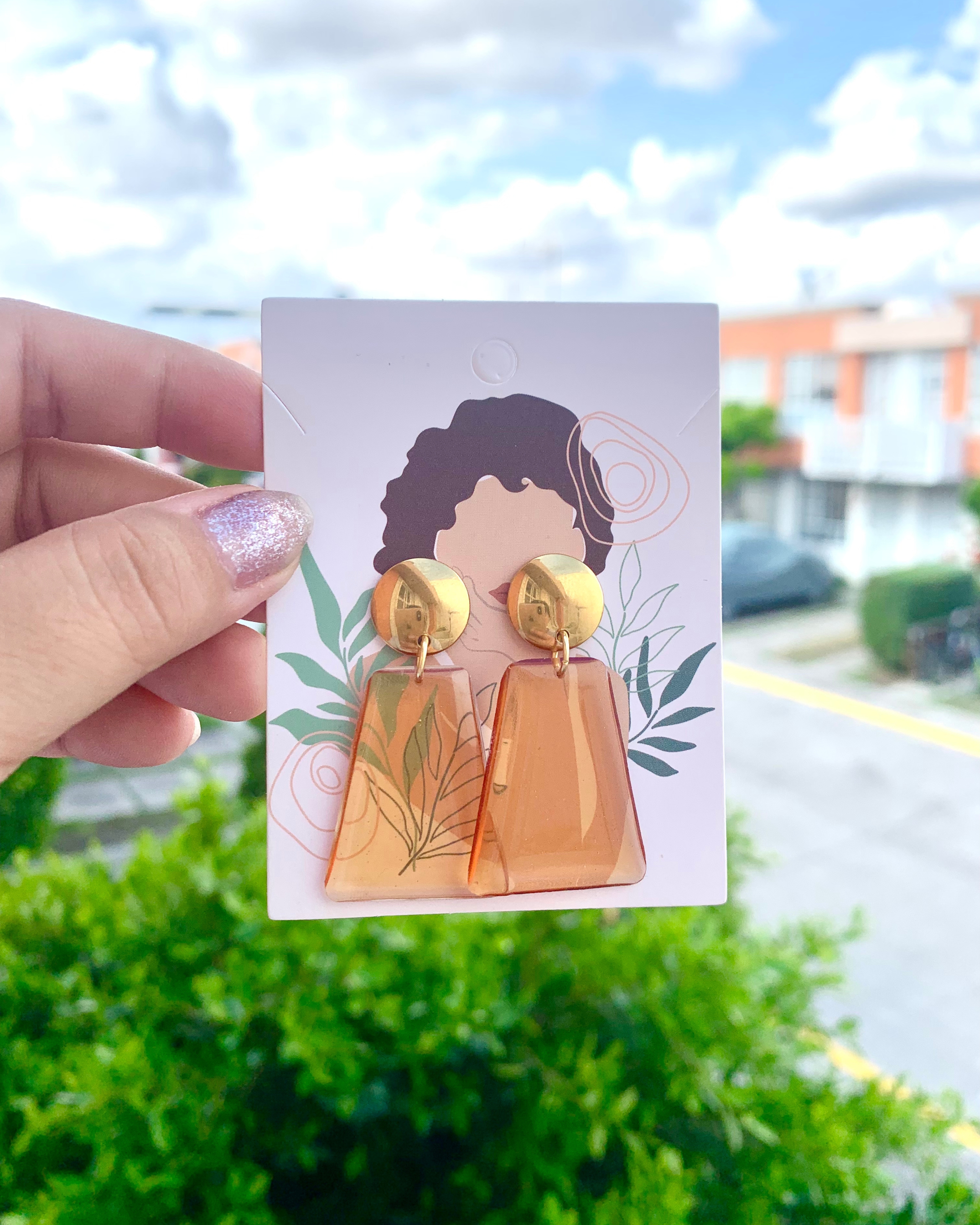 Pendientes geométricos dorados (color personalizable)