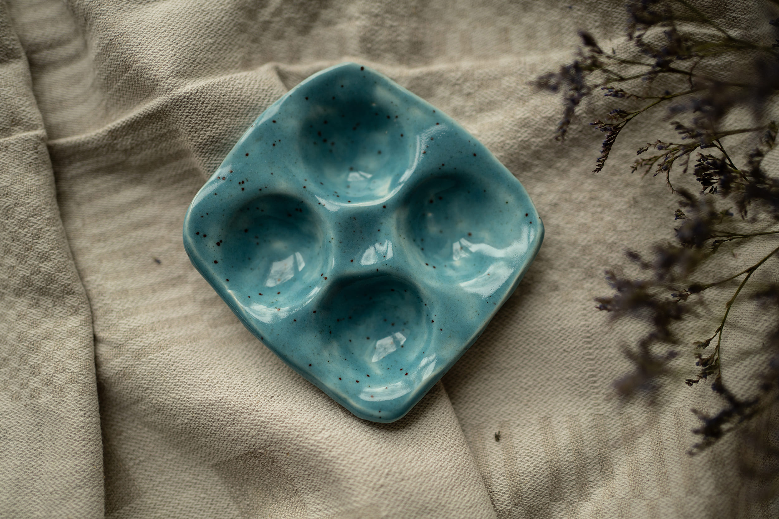 Dėklas kiaušiniams (4 vnt.)