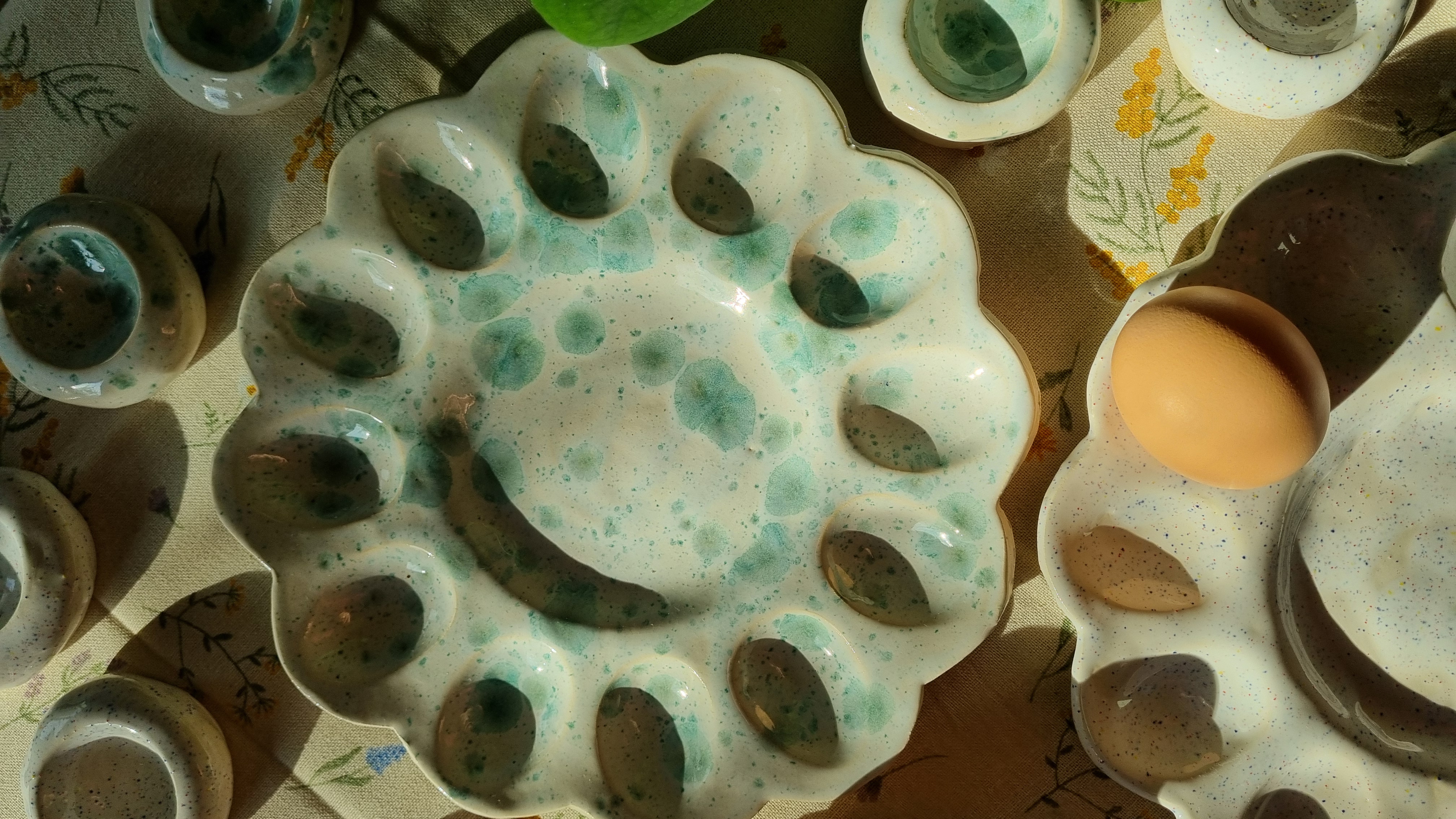 Lėkštė-gėlė kiaušiniams