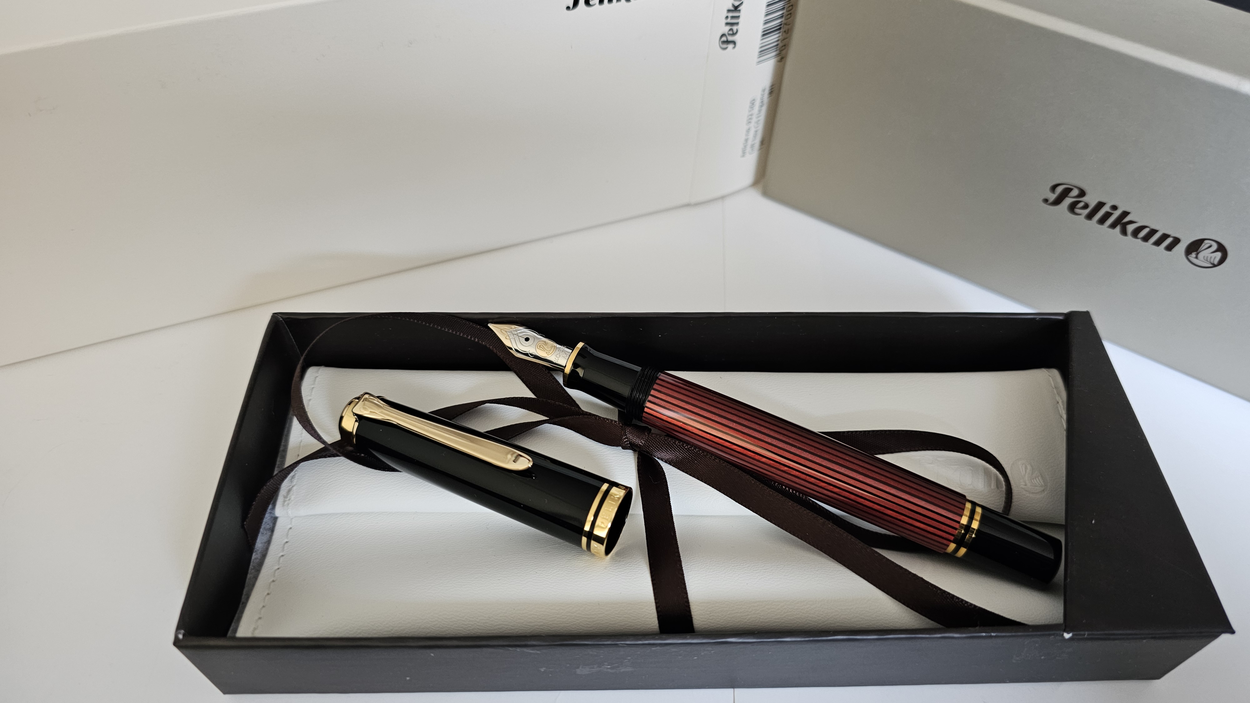 NOS Pelikan M600 fountain pen red stripes TRANSLUCENT barrel