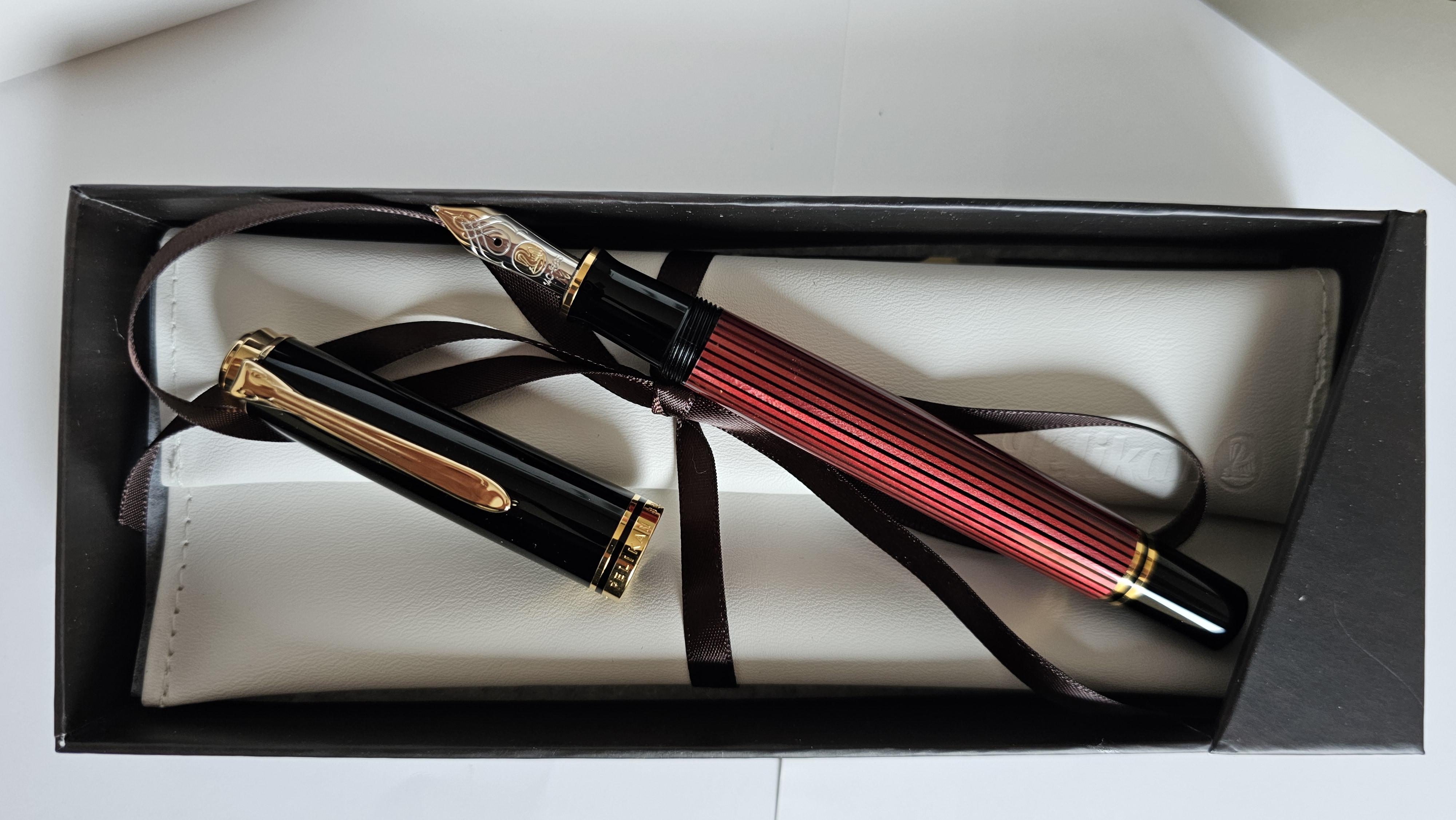 NOS Pelikan M600 fountain pen red stripes TRANSLUCENT barrel