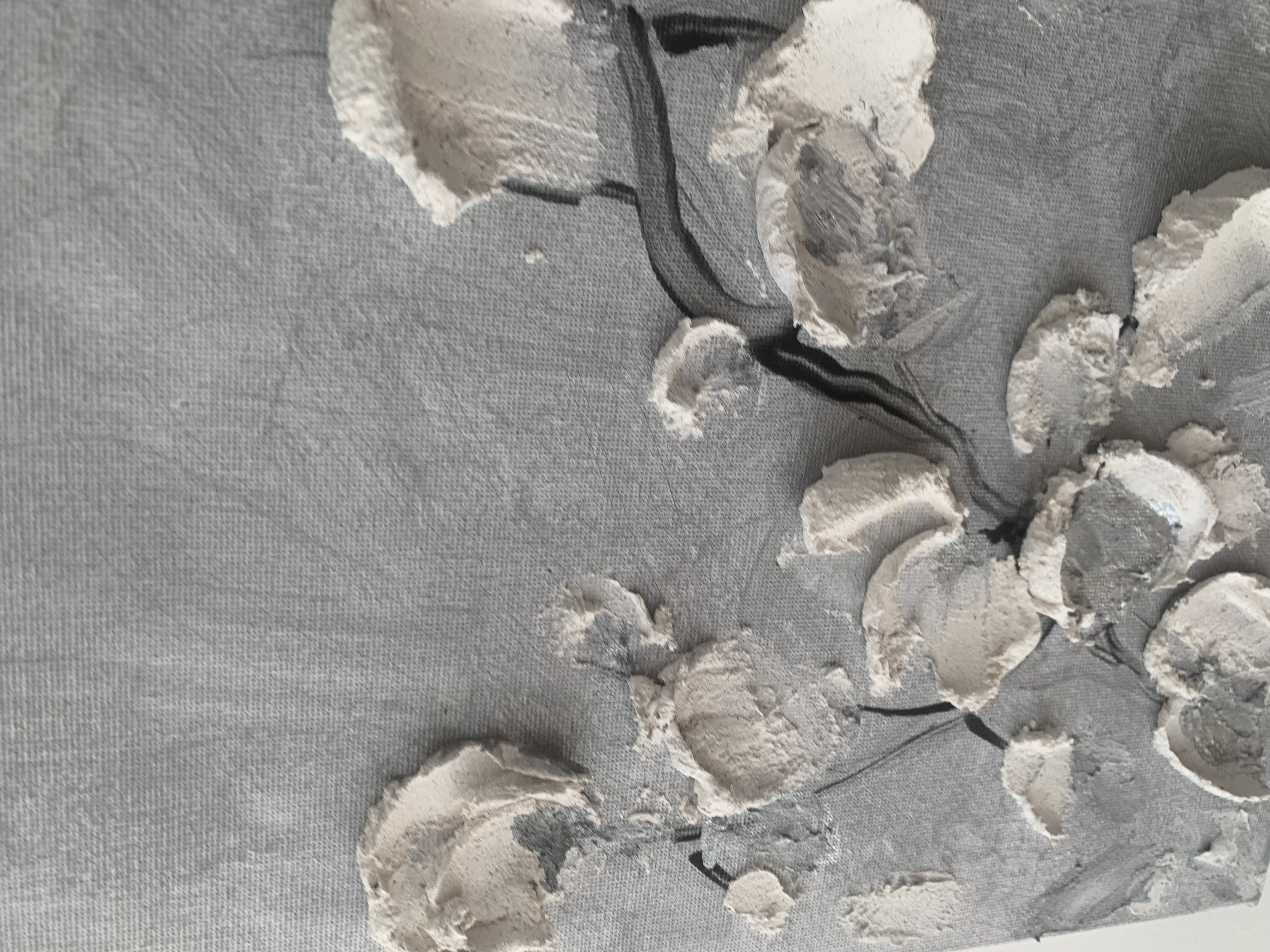 ABSTRACT ART SILVER BASE 