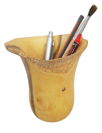 Vase galbé en bois de buis centenaire