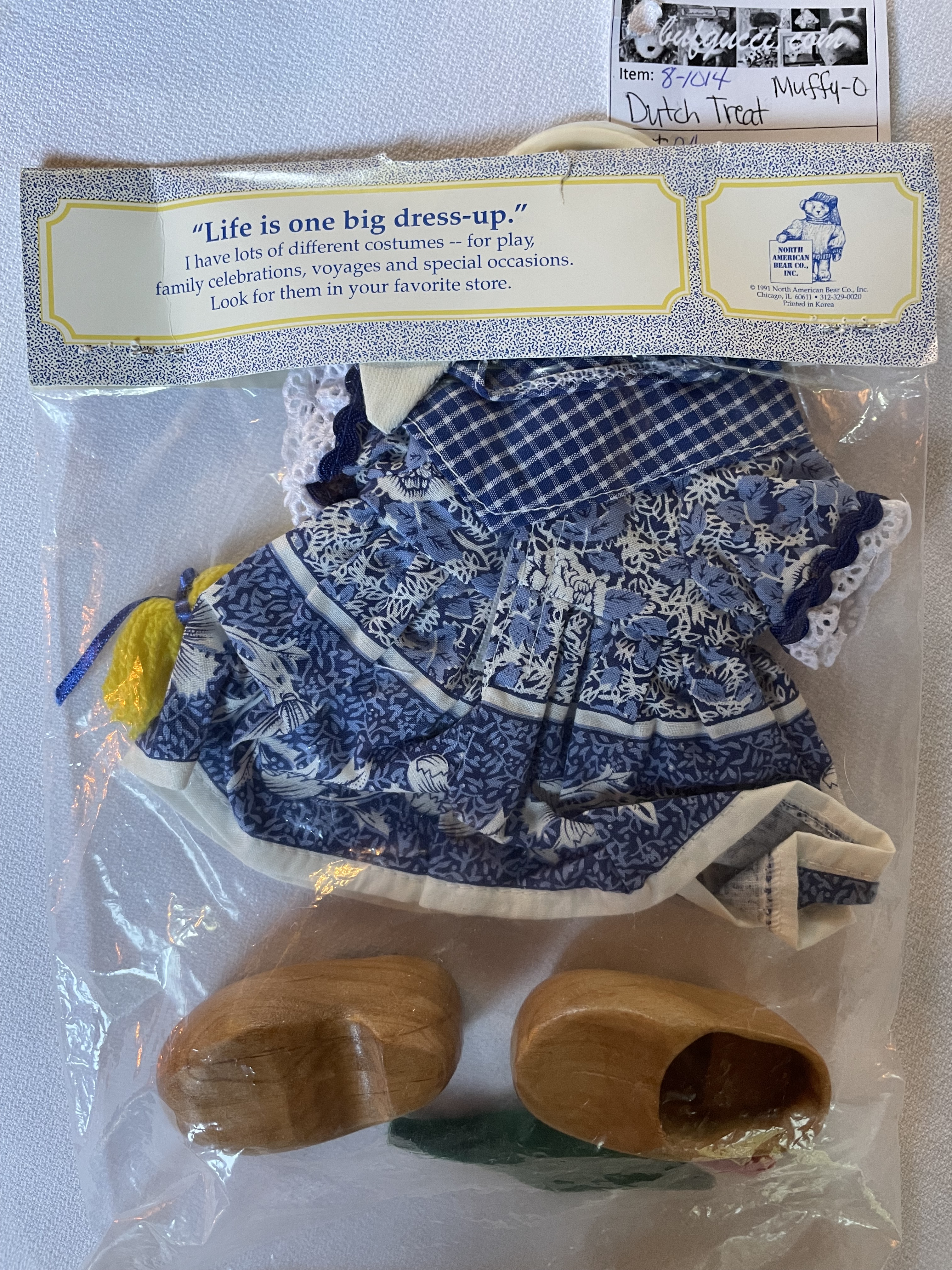 Dutch Treat MUFFY Outfit