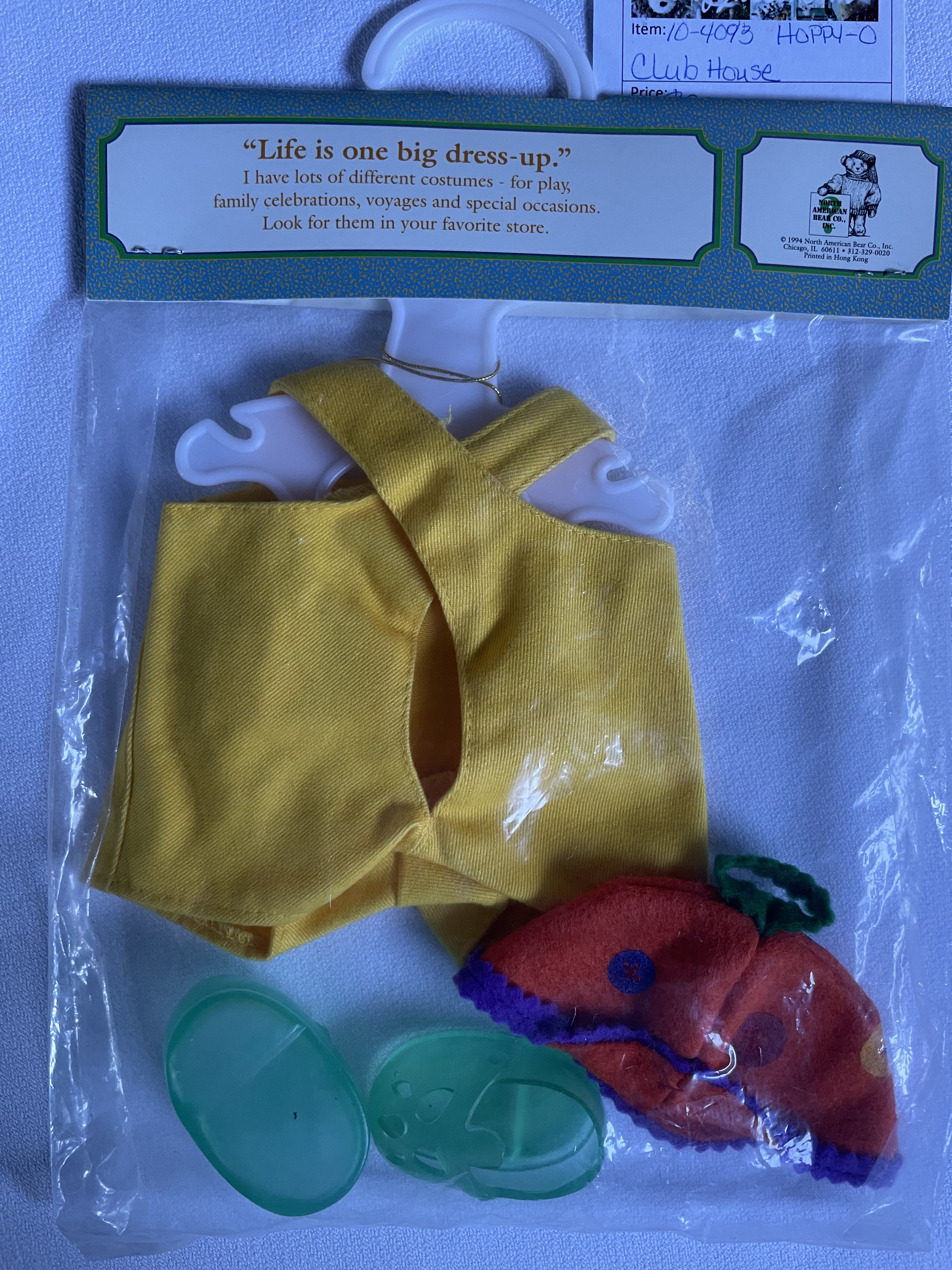 (The) Clubhouse Collection: What's the Secret Password? HOPPY Outfit