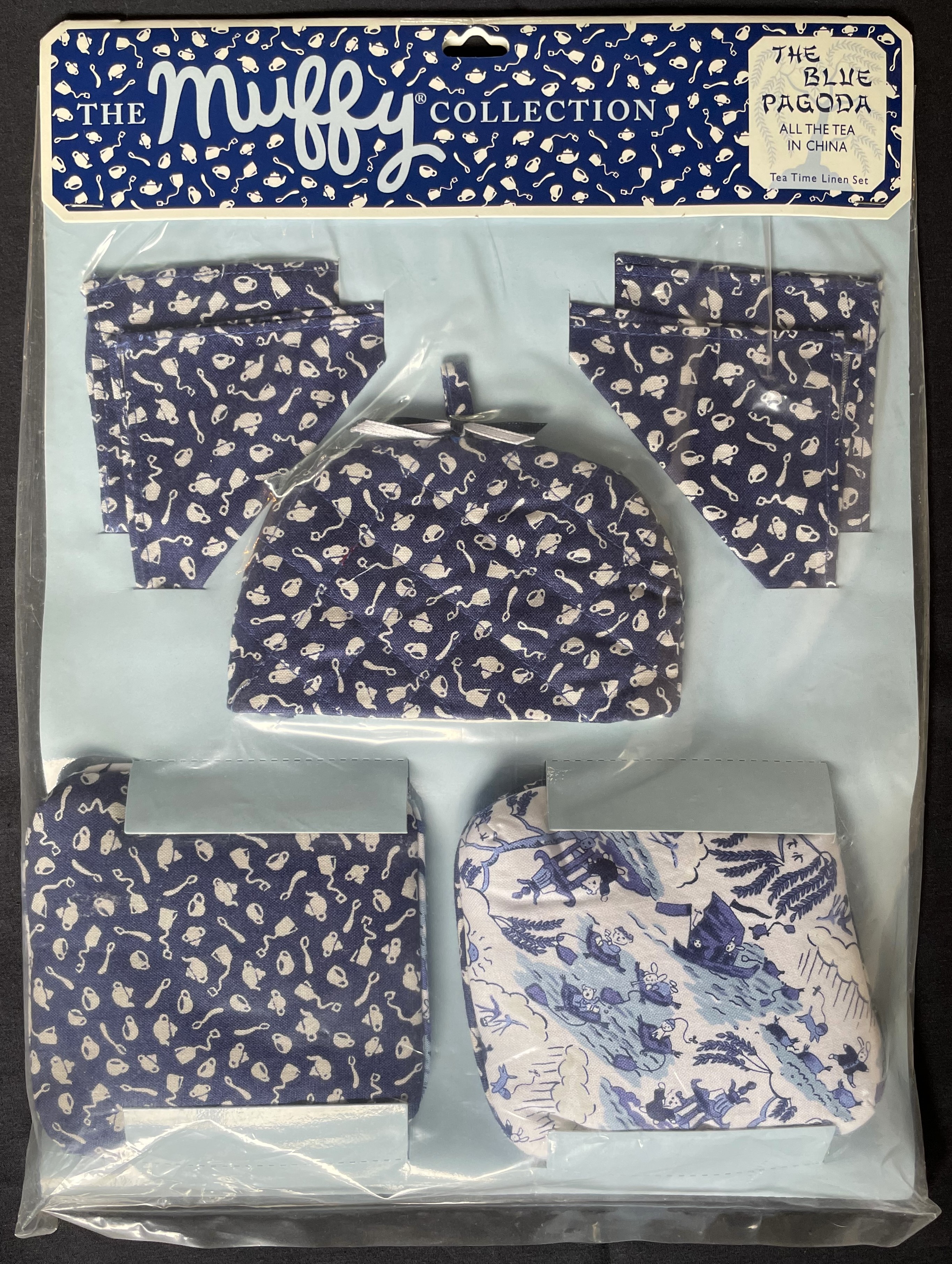(The) Blue Pagoda: All The Tea in China "Tea Time Linen Set" MUFFY Accessory