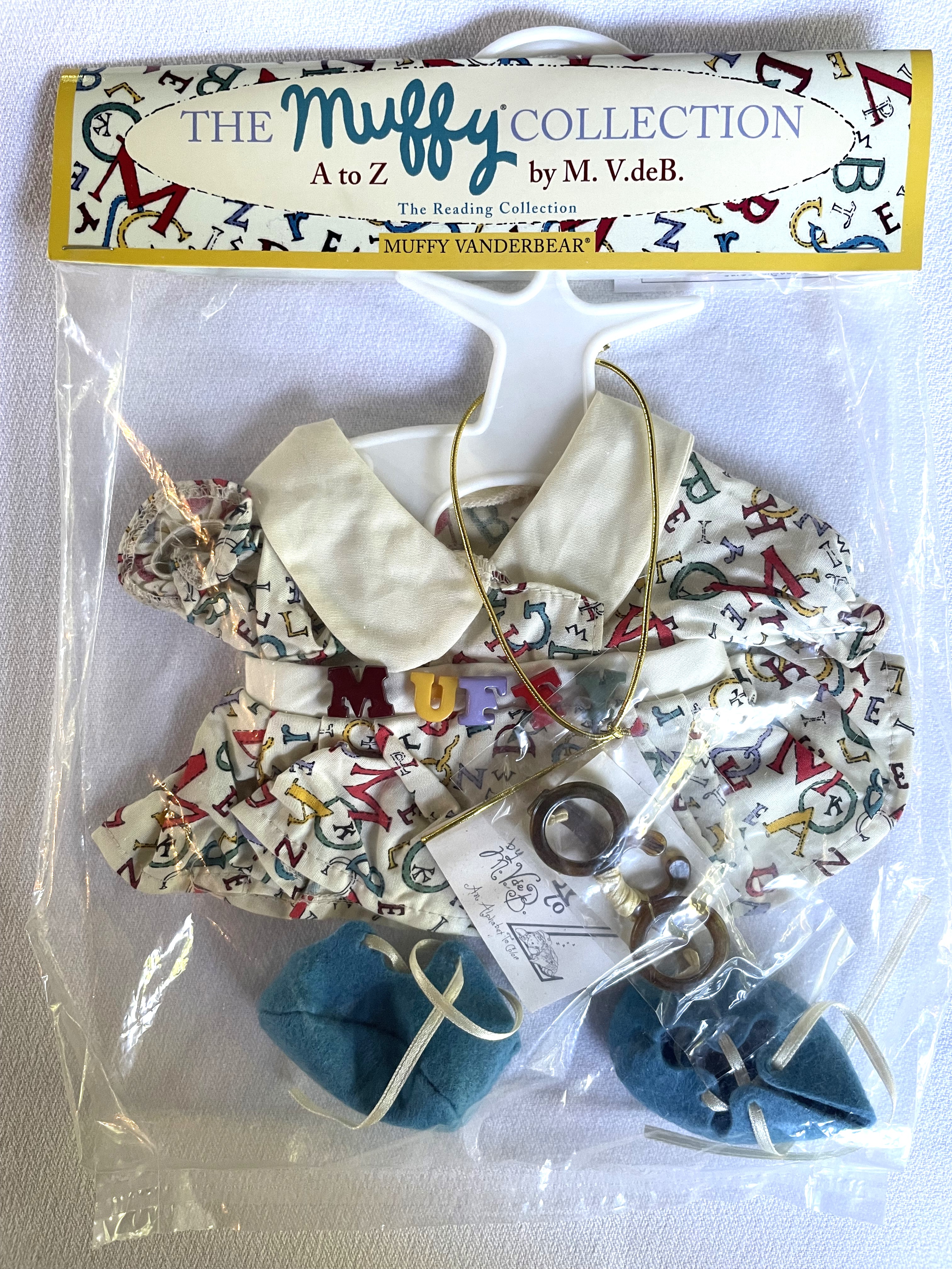 A to Z by M. V.deB.: The Reading Collection MUFFY Outfit