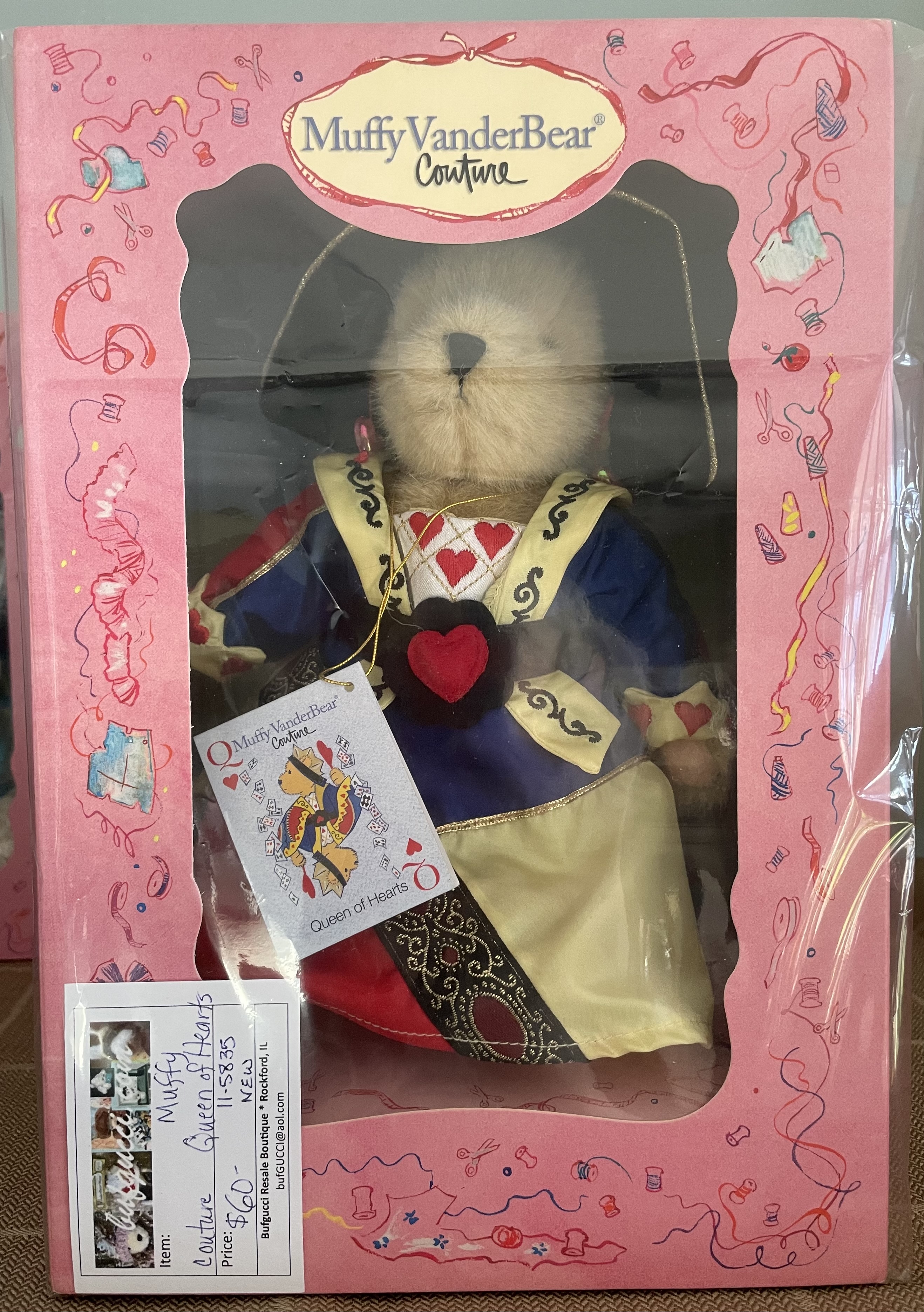 Muffy QUEEN OF HEARTS