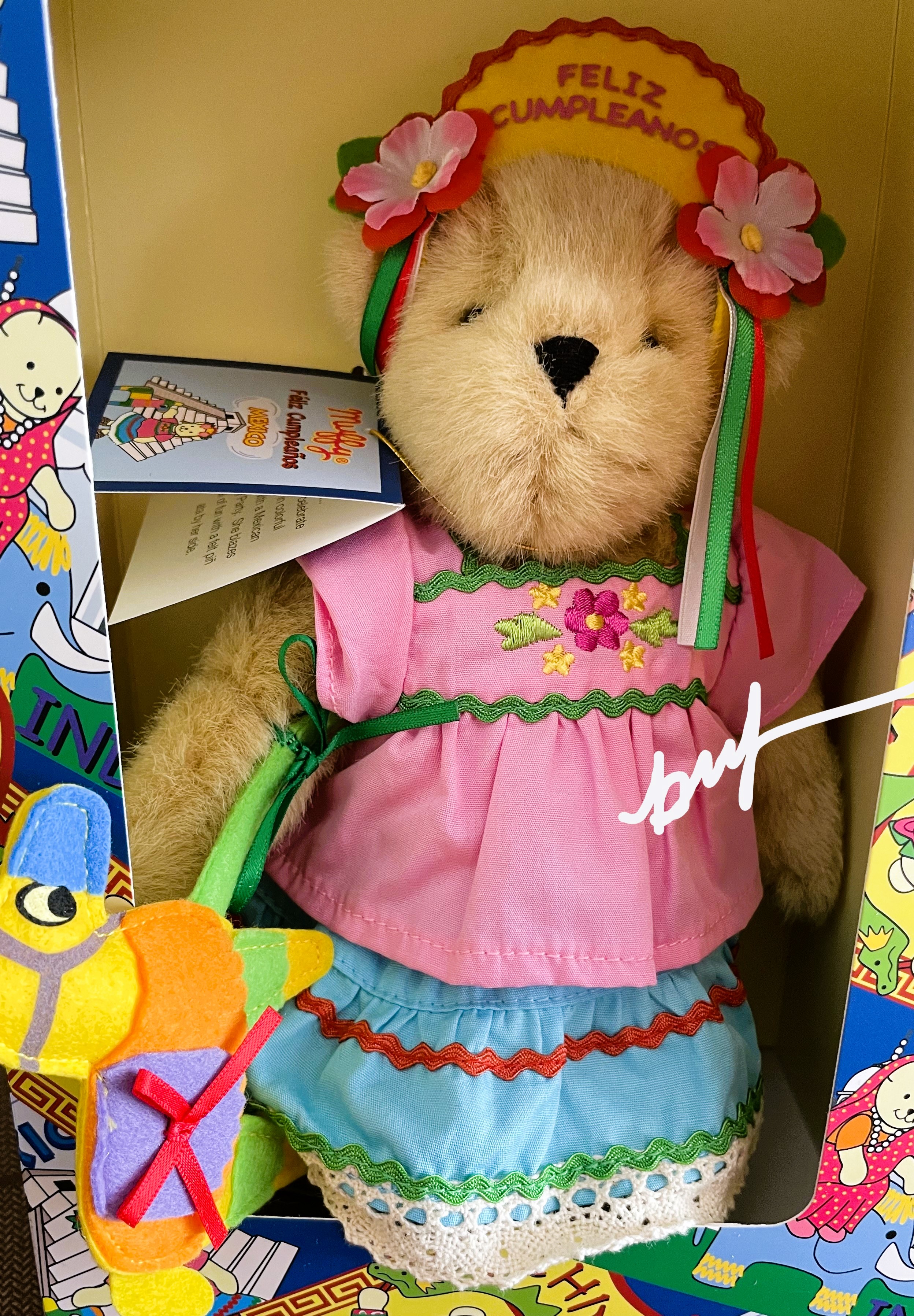 Muffy Celebrates Around the World - MEXICO "Feliz Cumpleanos"