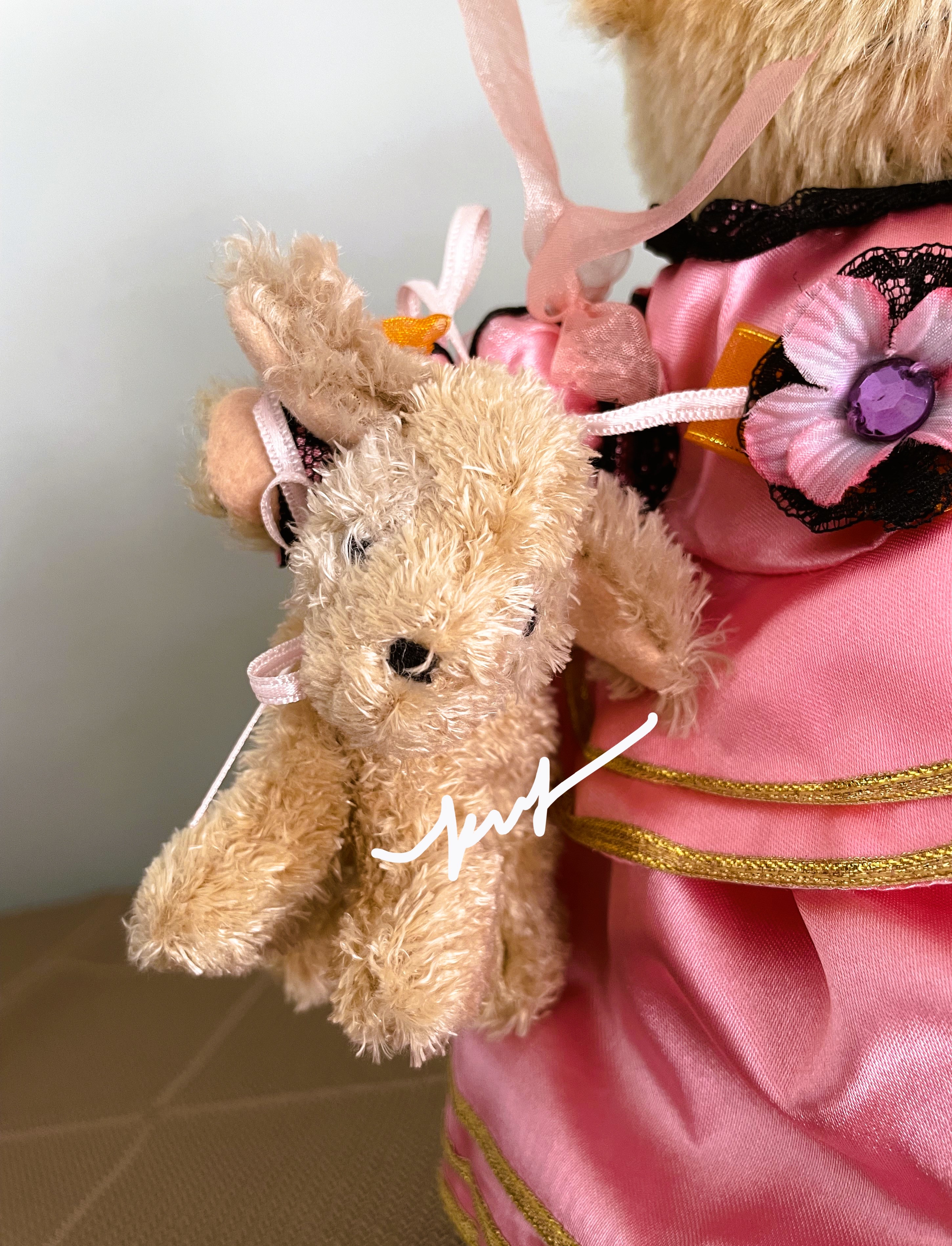 Muffy VELAZQUEZ'S INFANTA - Mohair Bear