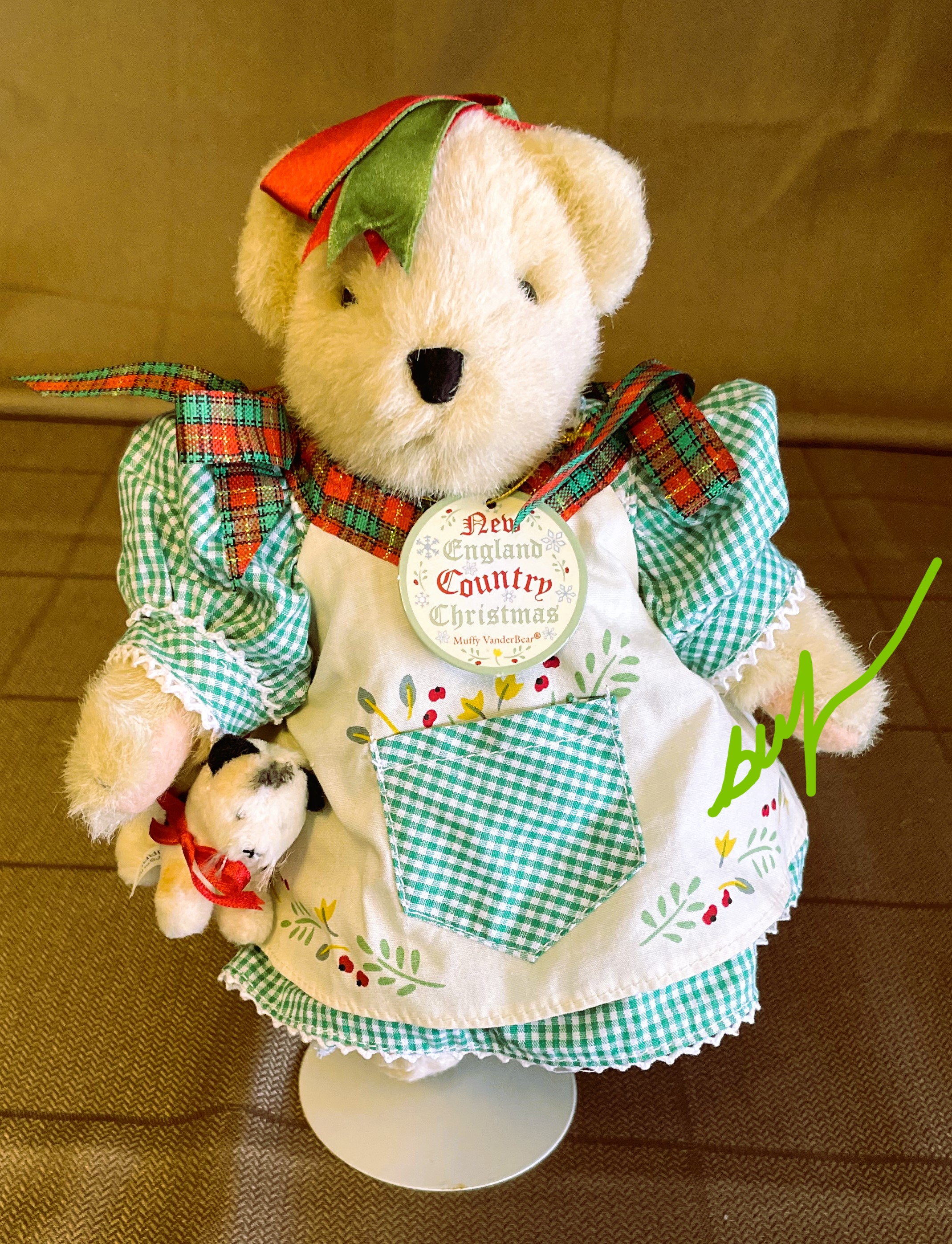 NEW ENGLAND COUNTRY CHRISTMAS - MUFFY VANDERBEAR +BABY PURRLIE