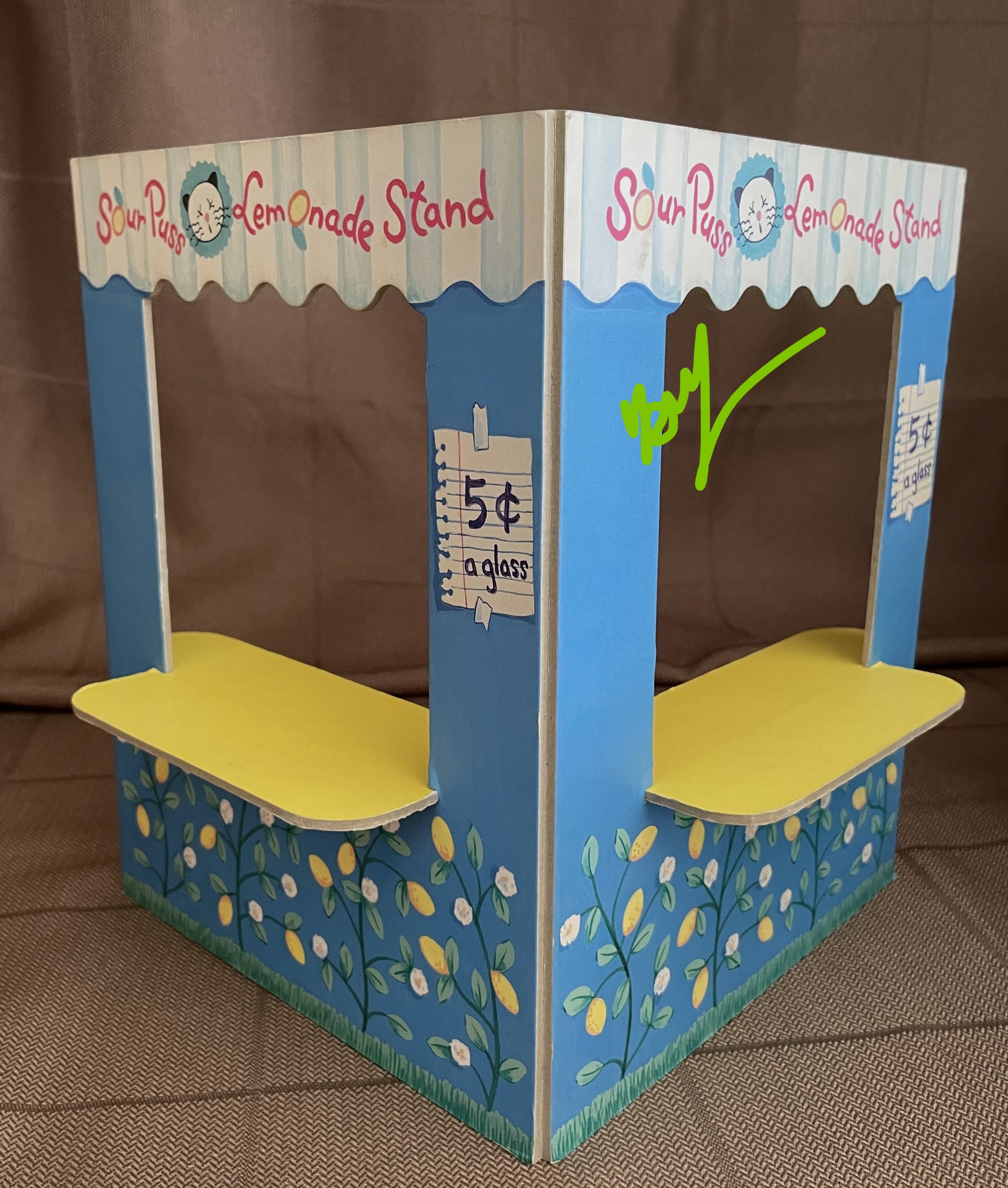 (The) Lemonade Stand: 5 cents A Glass - Muffy's LEMONADE STAND DISPLAY BACKDROP