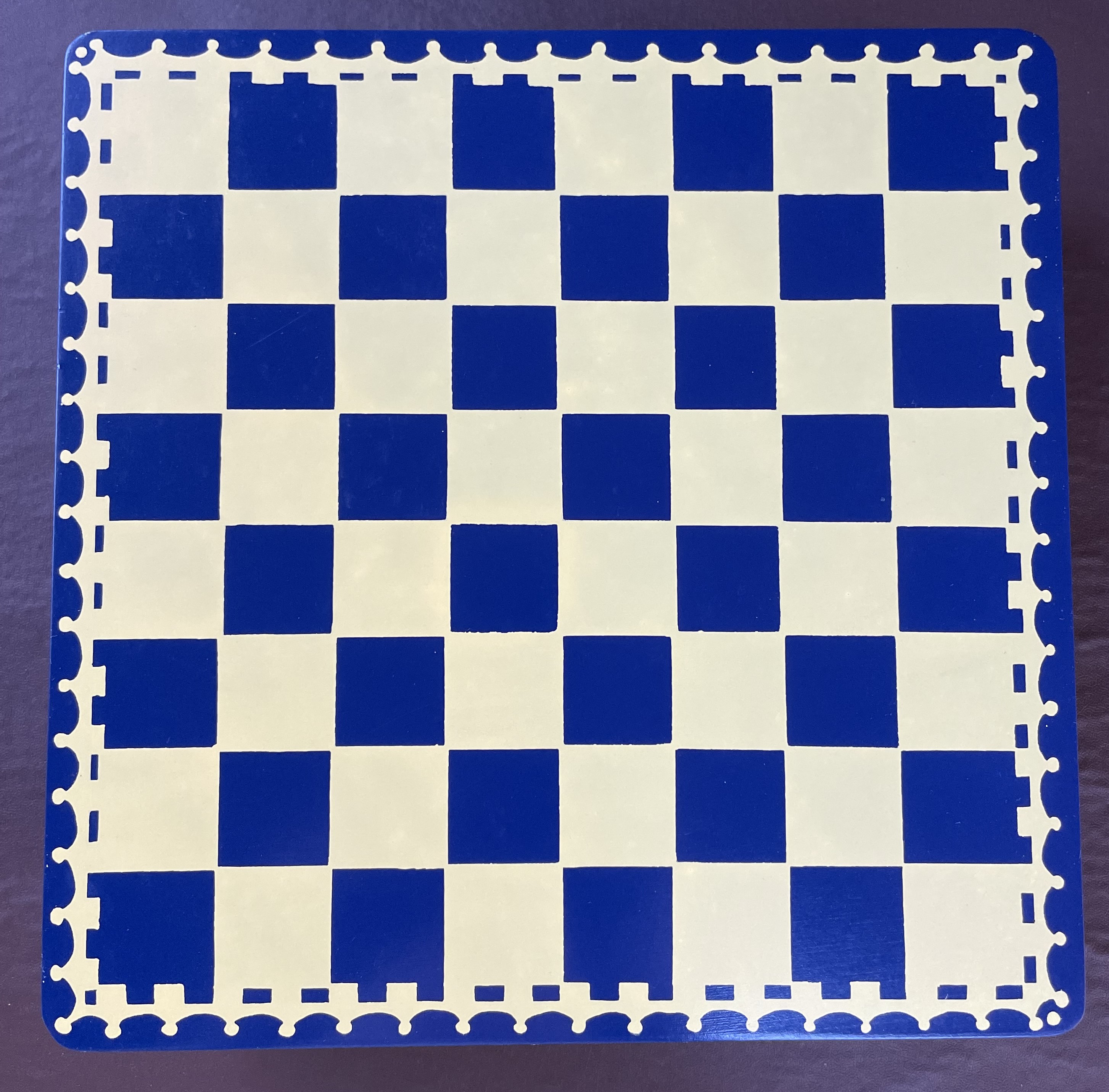 Check Mates Muffy & Hoppy CHESS TABLE