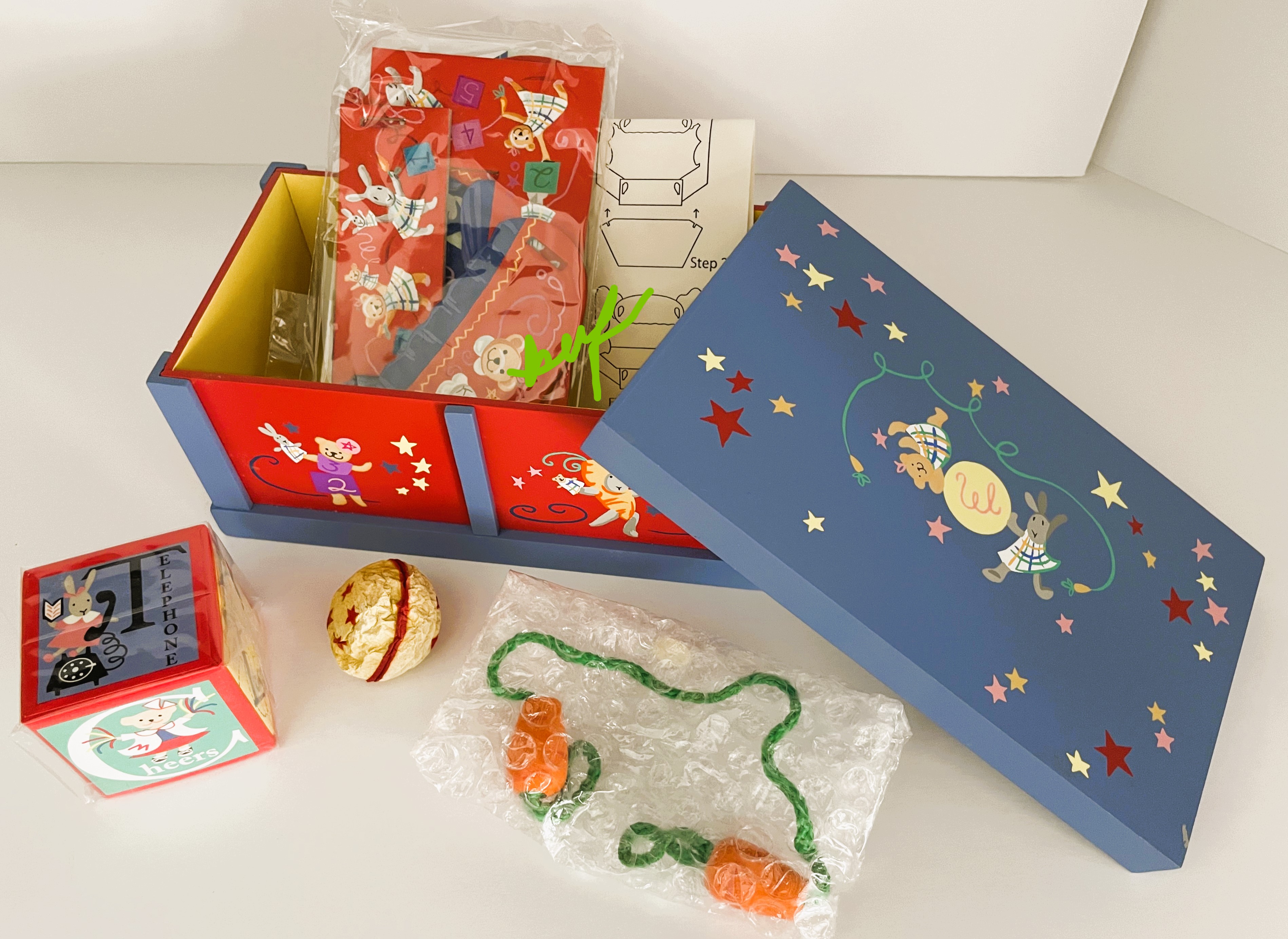 Play Date: The Toy Collection - Muffy's TOY CHEST with PUPPET THEATER and TOY SET