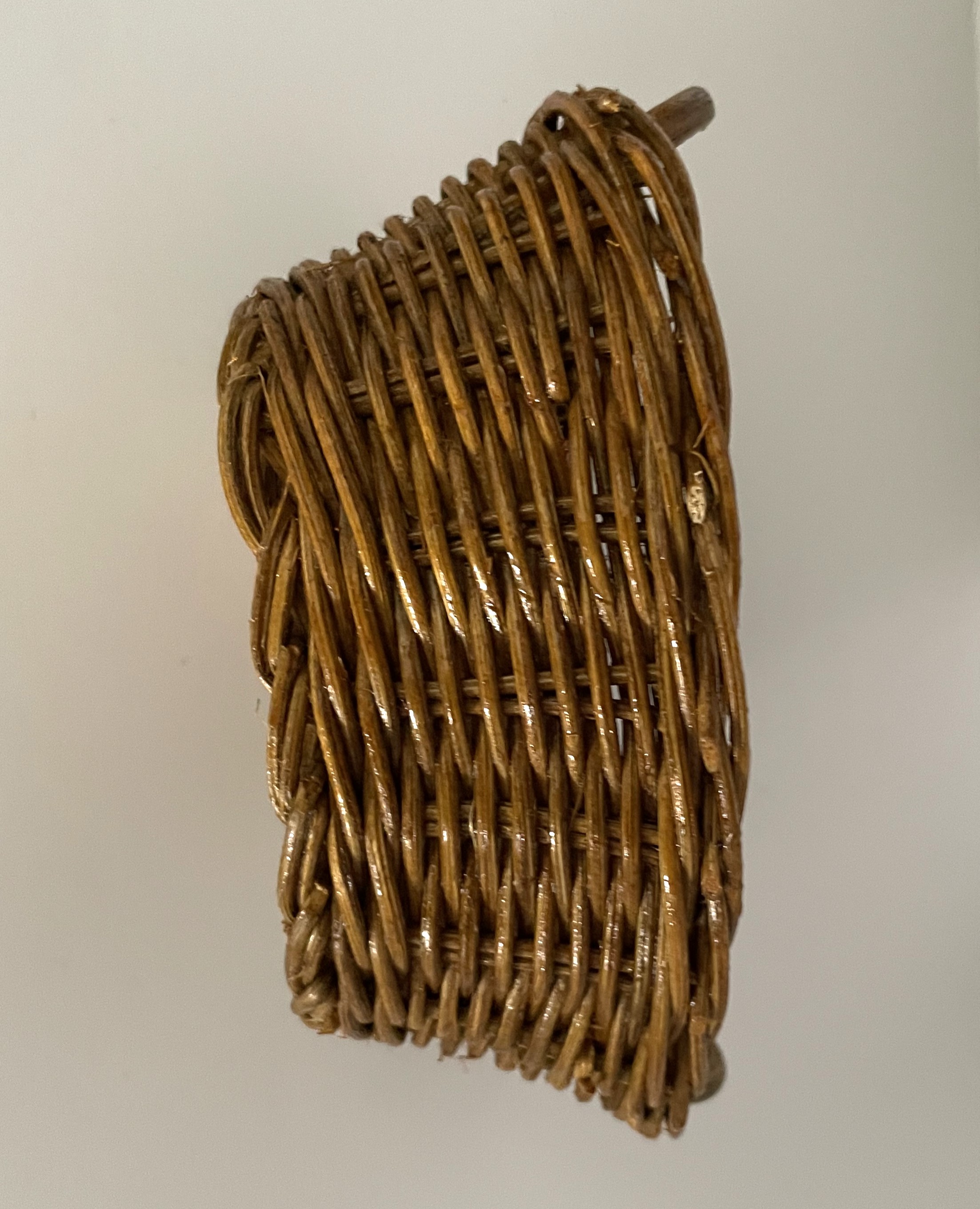 A to Z by M. V.deB.: The Reading Collection Purrlie's BASKET & CUSHION Bed