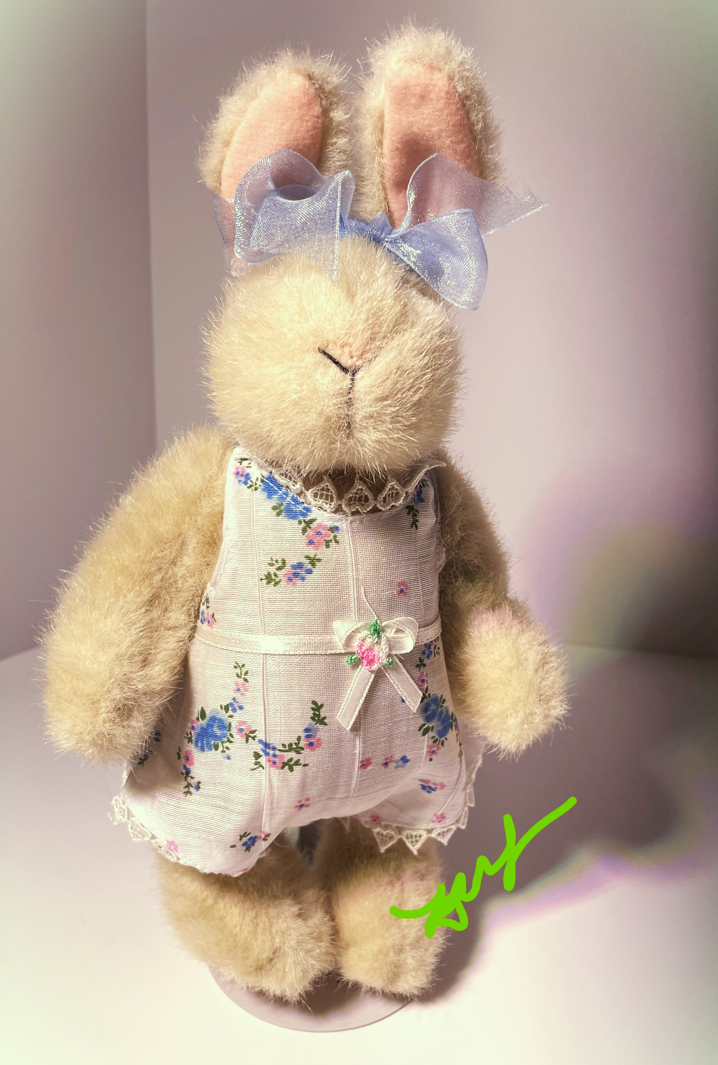 HOPPY VanderHare + UNDERTHINGS Chemise