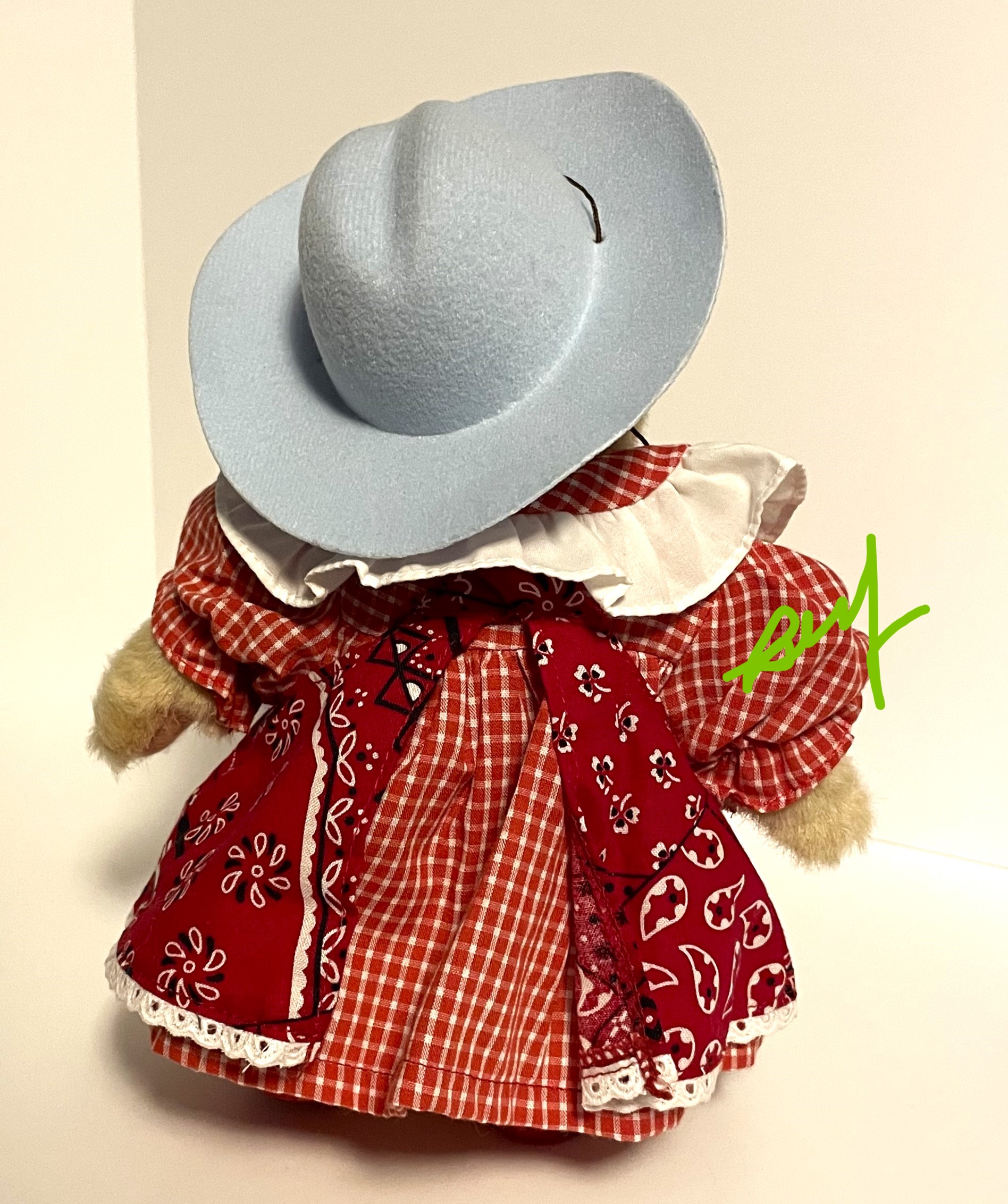 The Wild West: A Traveling Rodeo Show - Factory-dressed MUFFY Bear