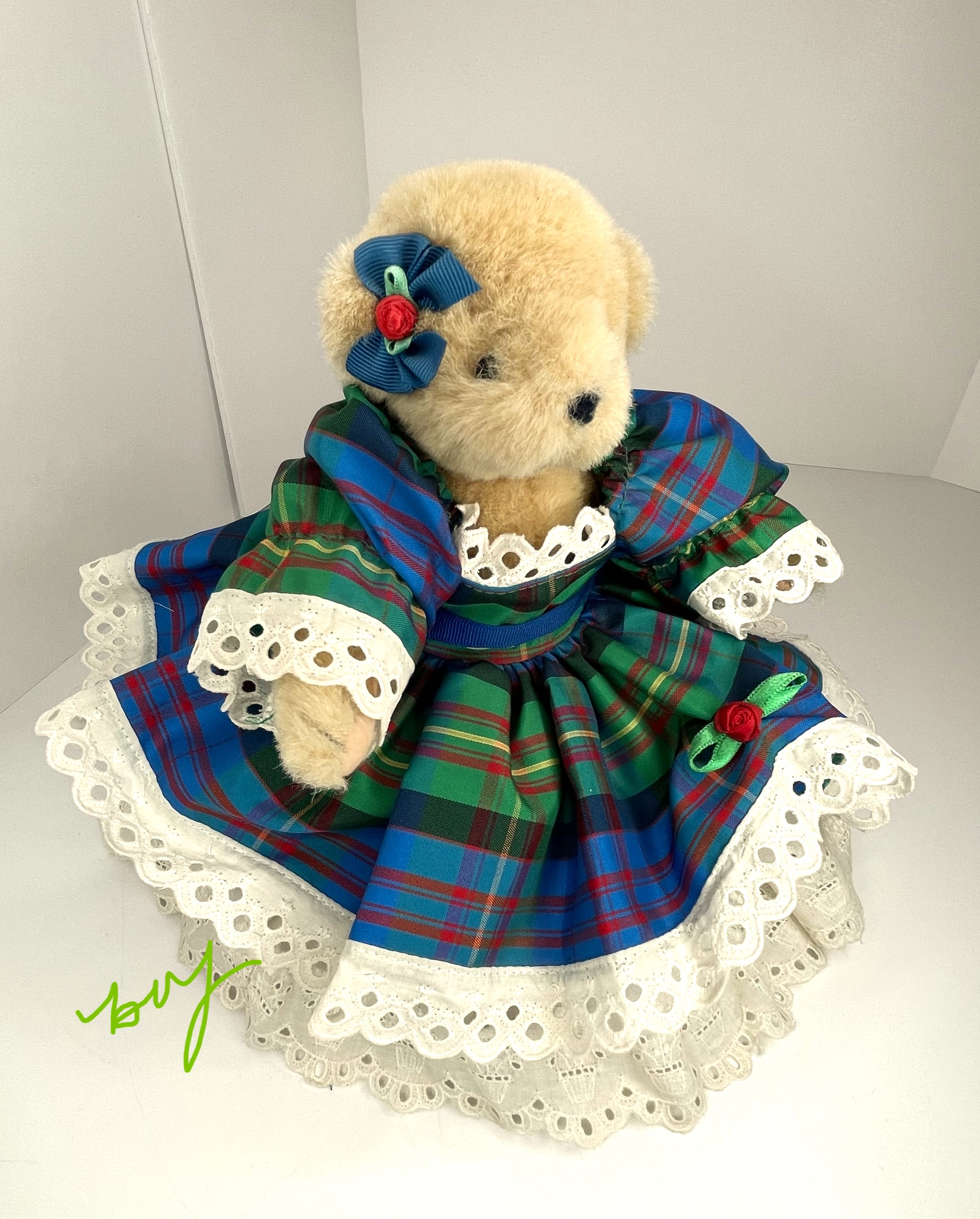 Taffeta: The Holiday Collection - Factory-dressed MUFFY VanderBear