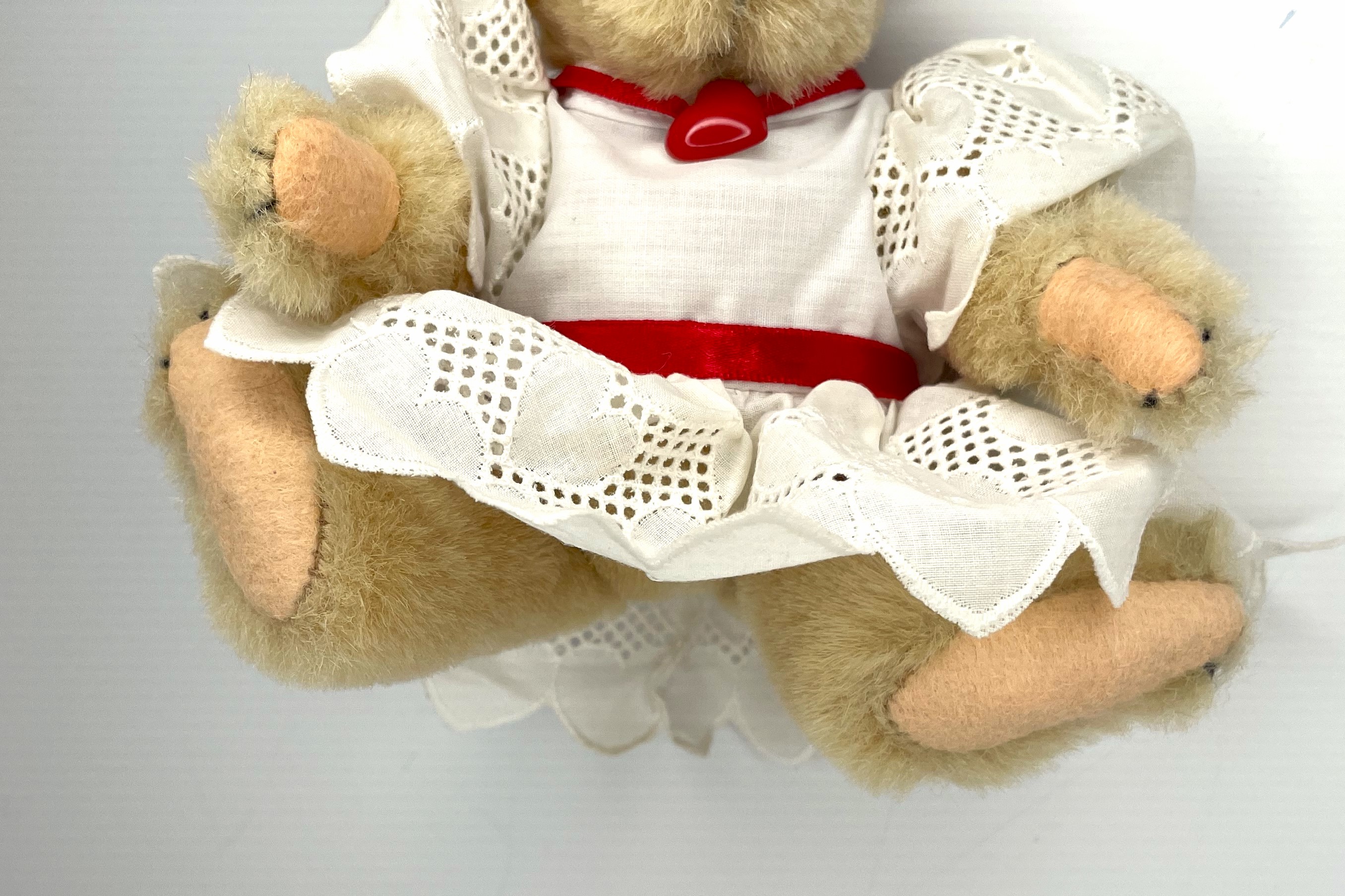 Muffy VALENTINE I - Factory-dressed MUFFY Bear
