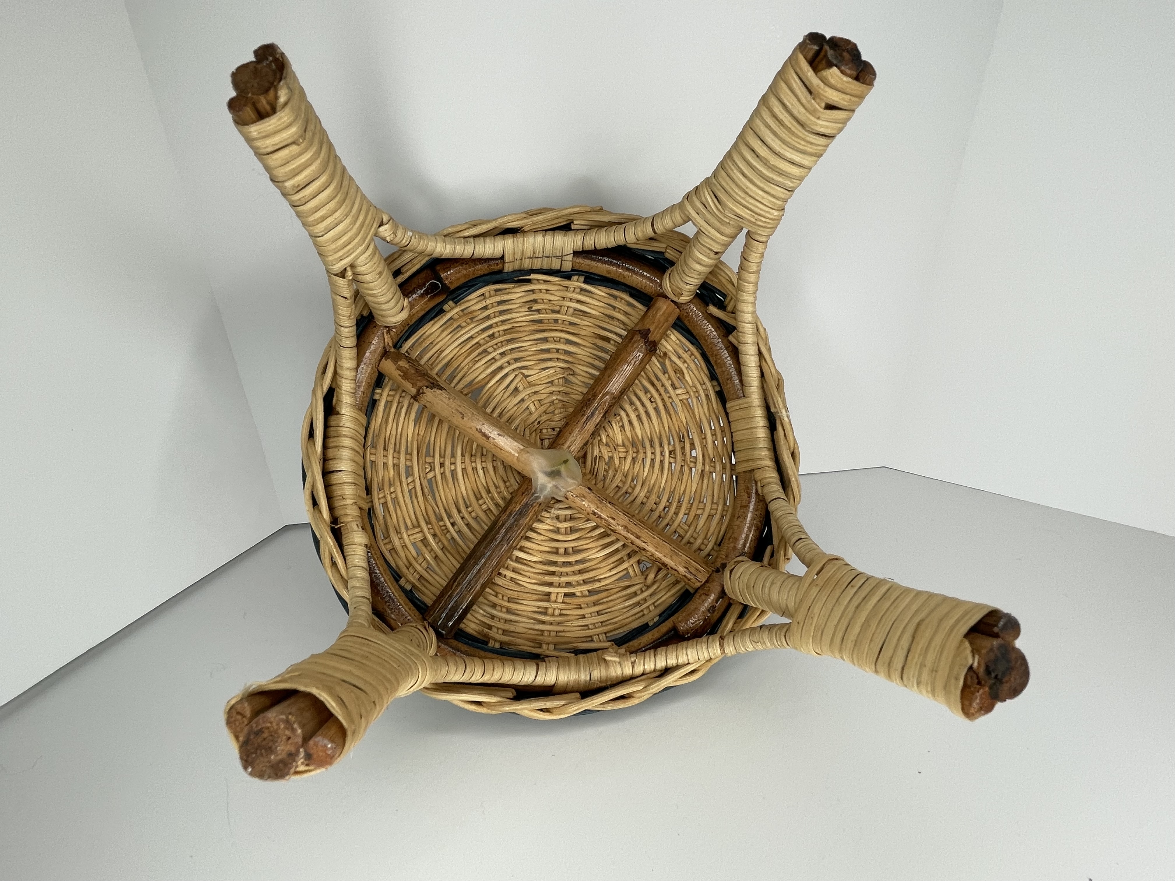 Mommy & Me: The Tea Cup Collection TEATIME TABLE (wicker/rattan)