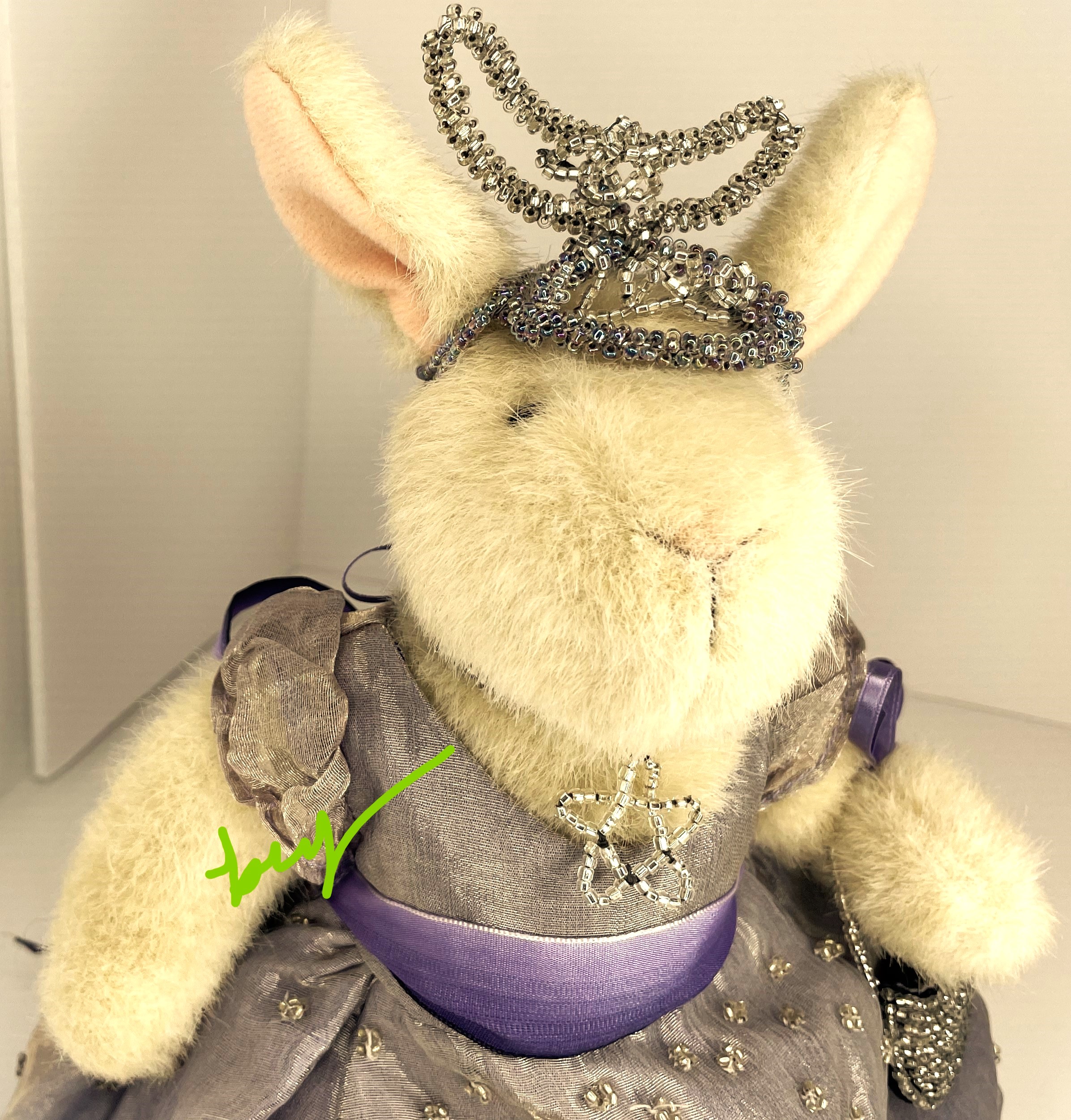 (The) Millennium Collection: From Dusk to Dawn - Factory-dressed HOPPY VanderHare