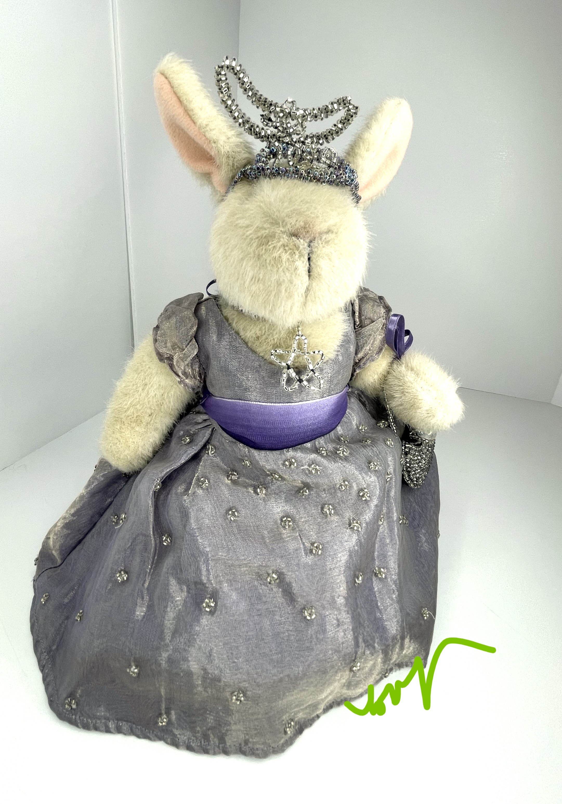 (The) Millennium Collection: From Dusk to Dawn - Factory-dressed HOPPY VanderHare